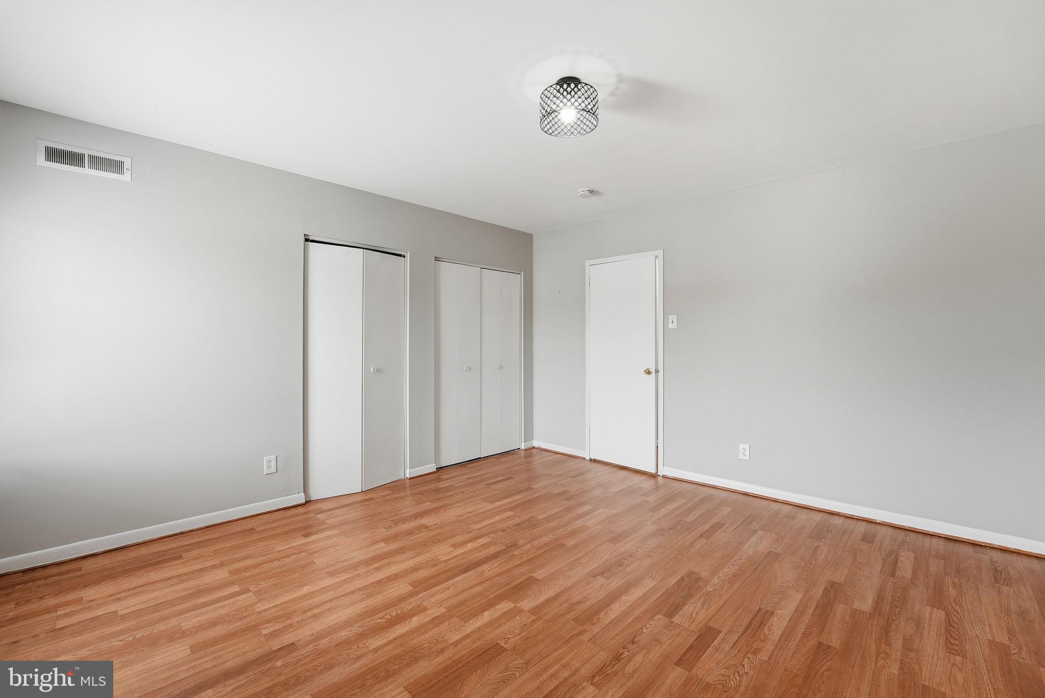 TREETOP CONDO - Residential