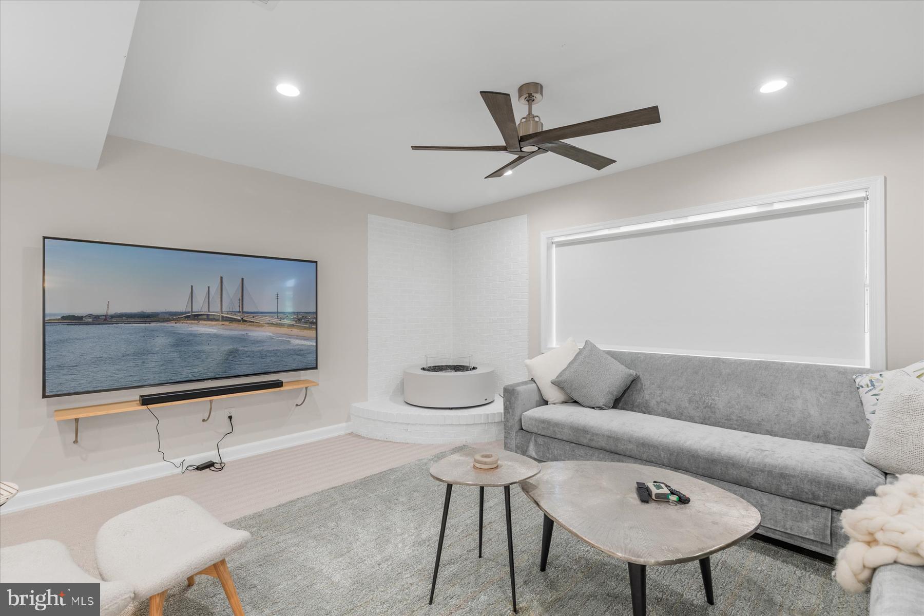 TUCKAHOE SPRINGS - Residential