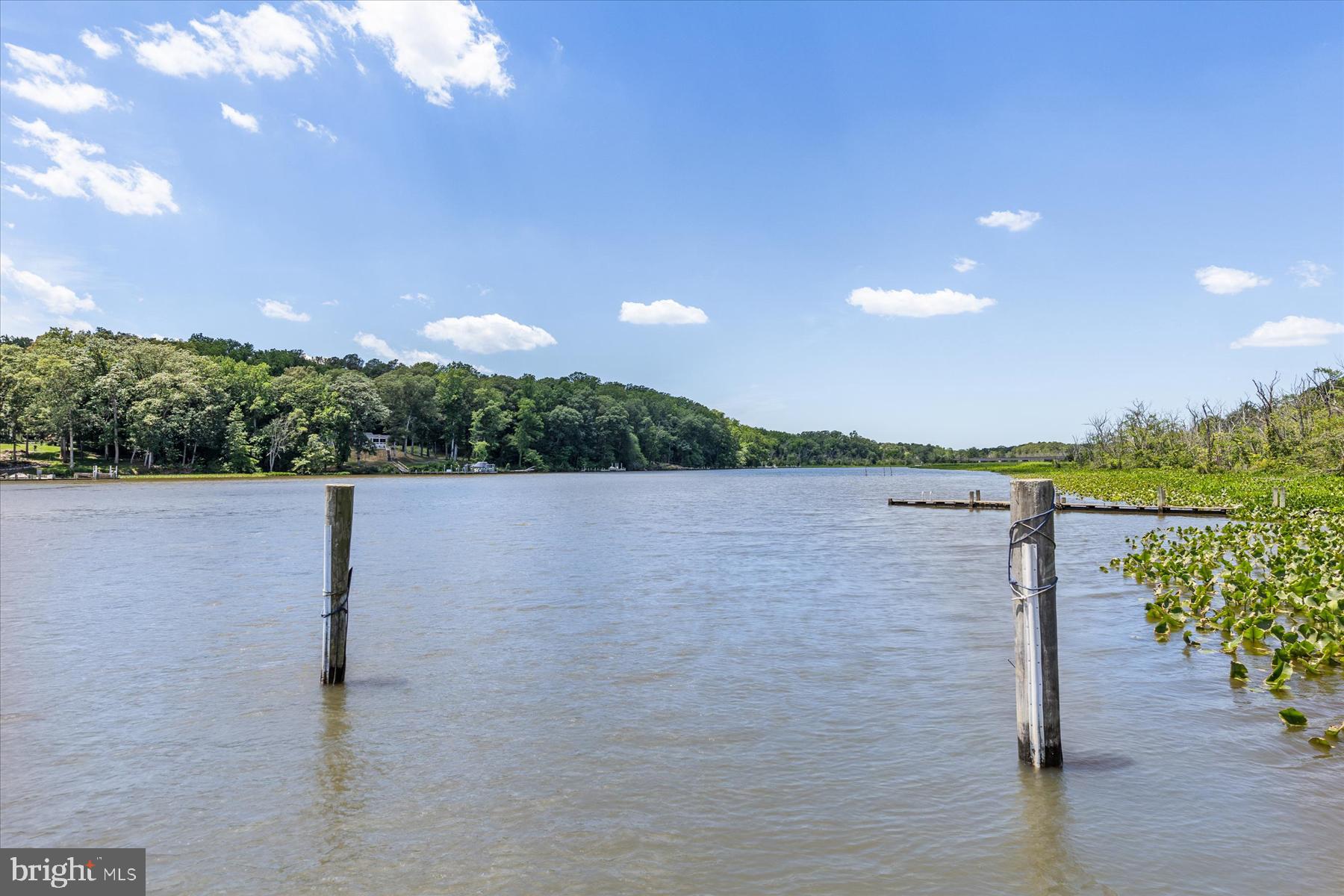 TUCKAHOE SPRINGS - Residential