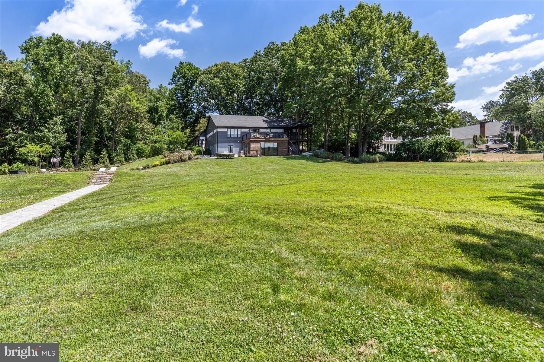 TUCKAHOE SPRINGS - Residential
