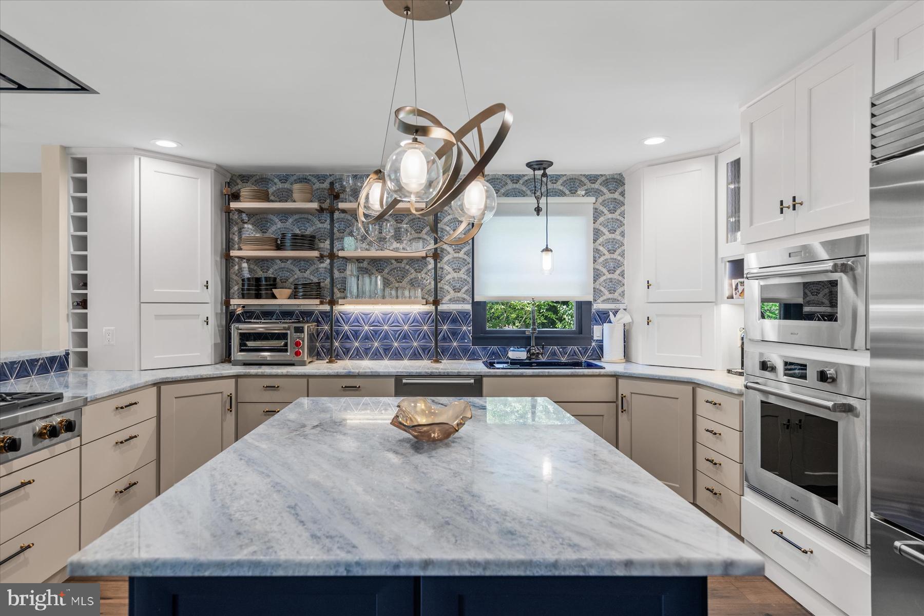 TUCKAHOE SPRINGS - Residential