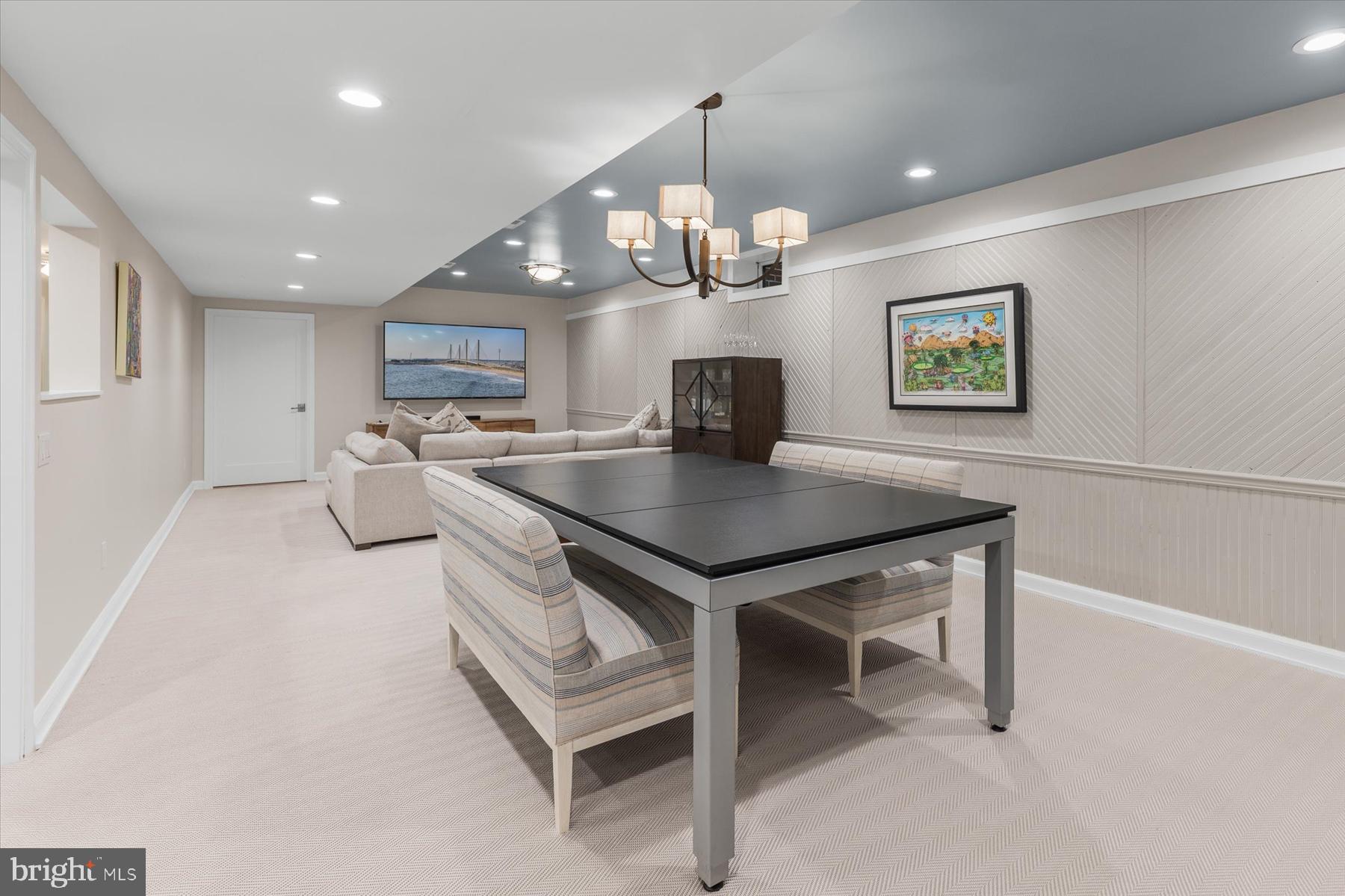 TUCKAHOE SPRINGS - Residential