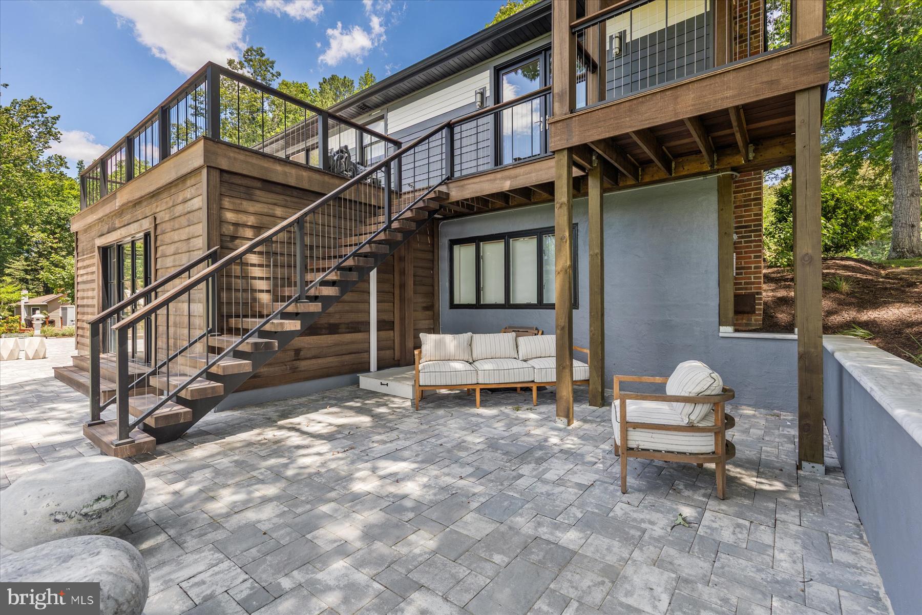 TUCKAHOE SPRINGS - Residential
