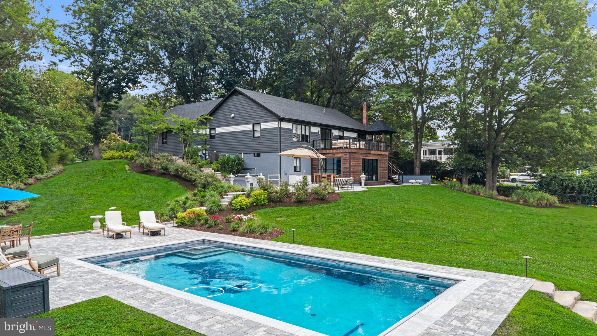 TUCKAHOE SPRINGS - Residential