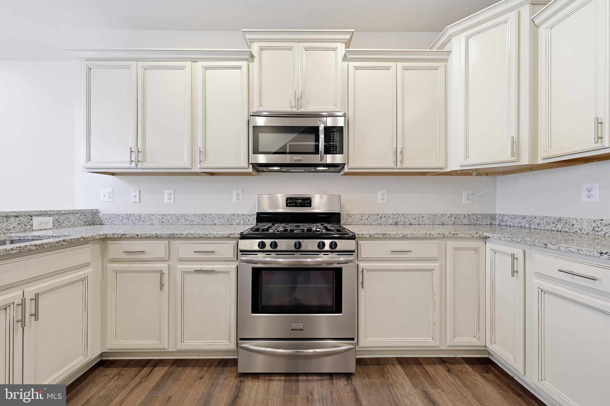 WESTVIEW SOUTH - Residential
