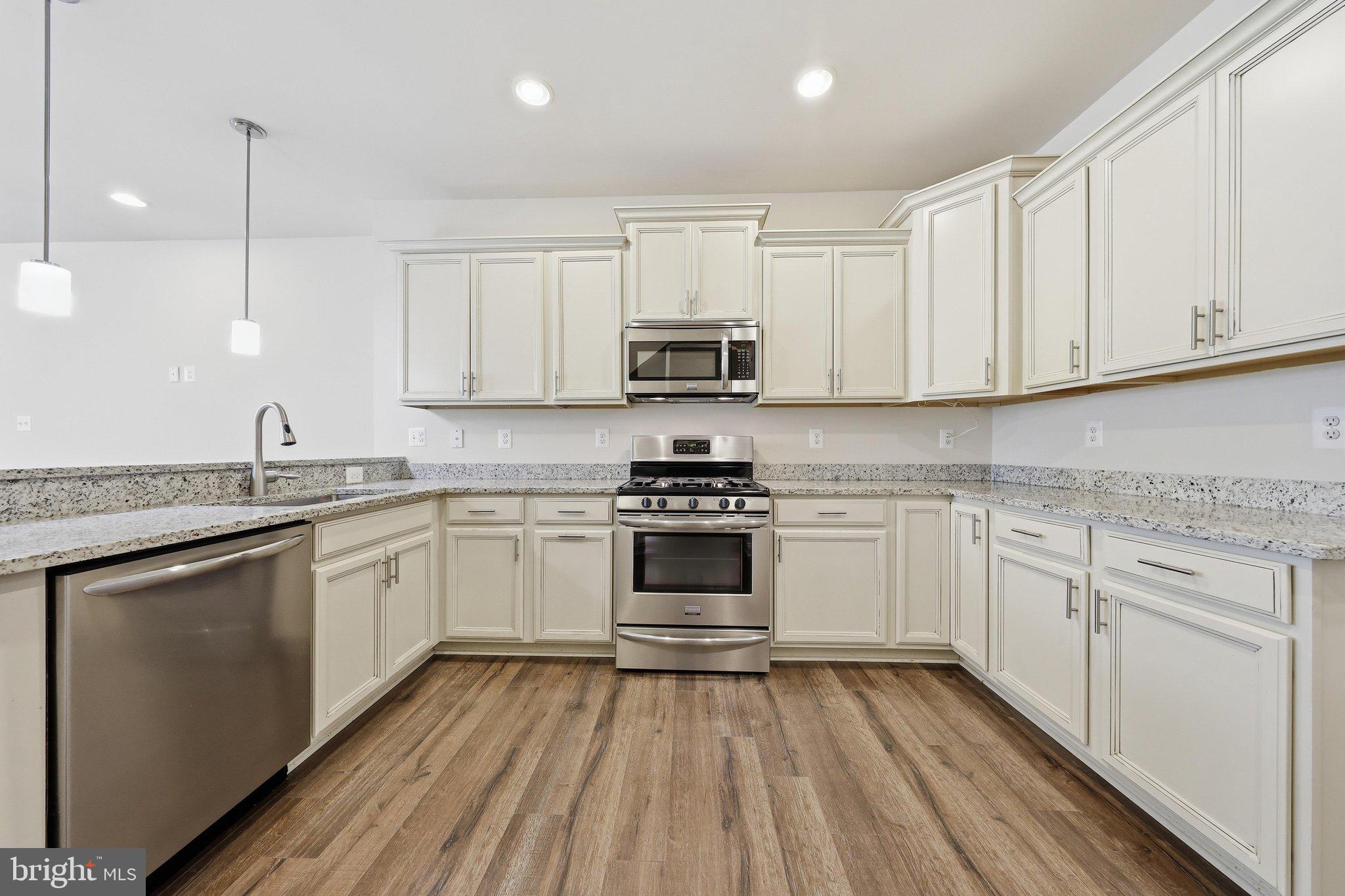 WESTVIEW SOUTH - Residential