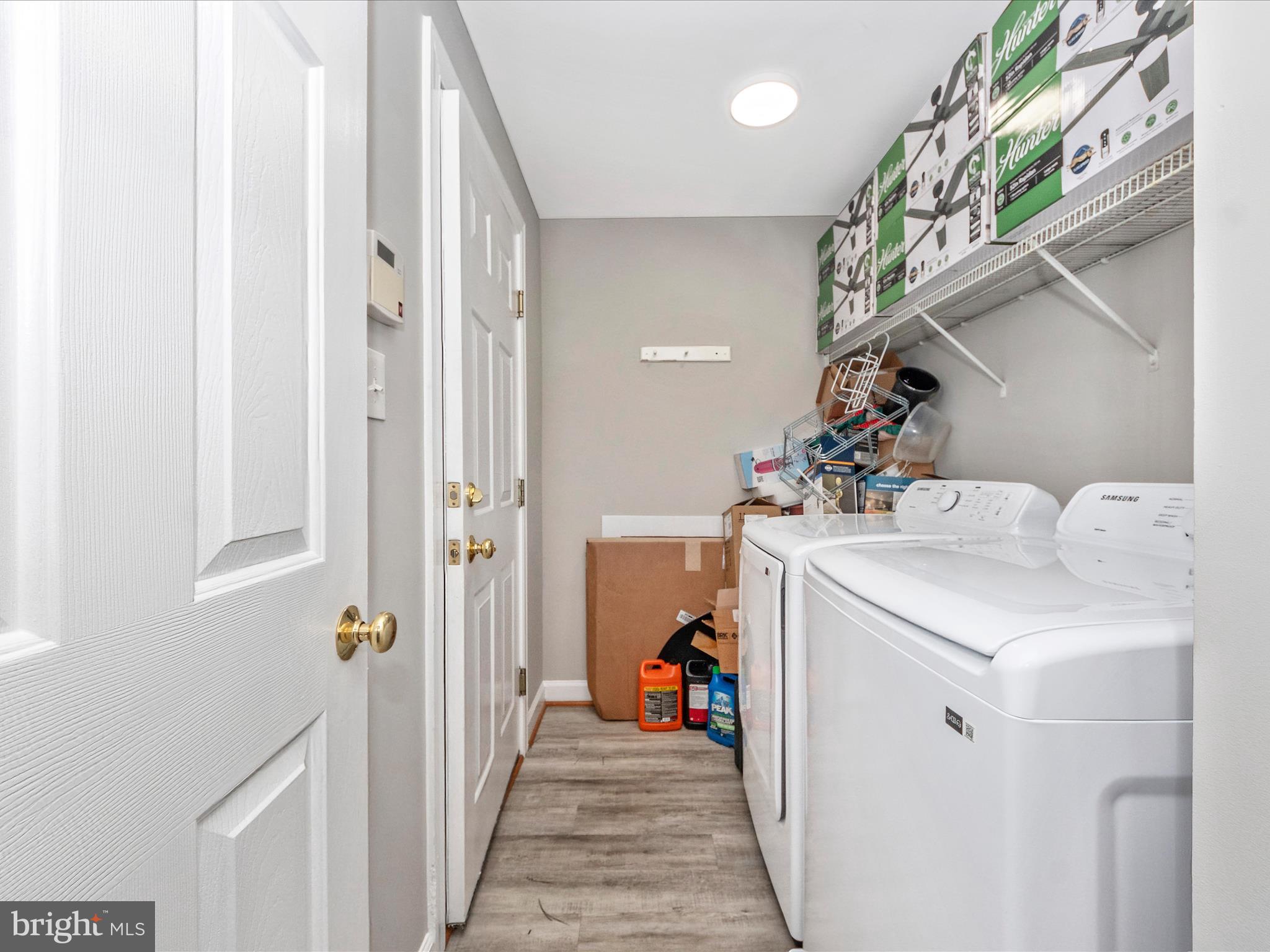 BRIARCLIFF MANOR - Residential