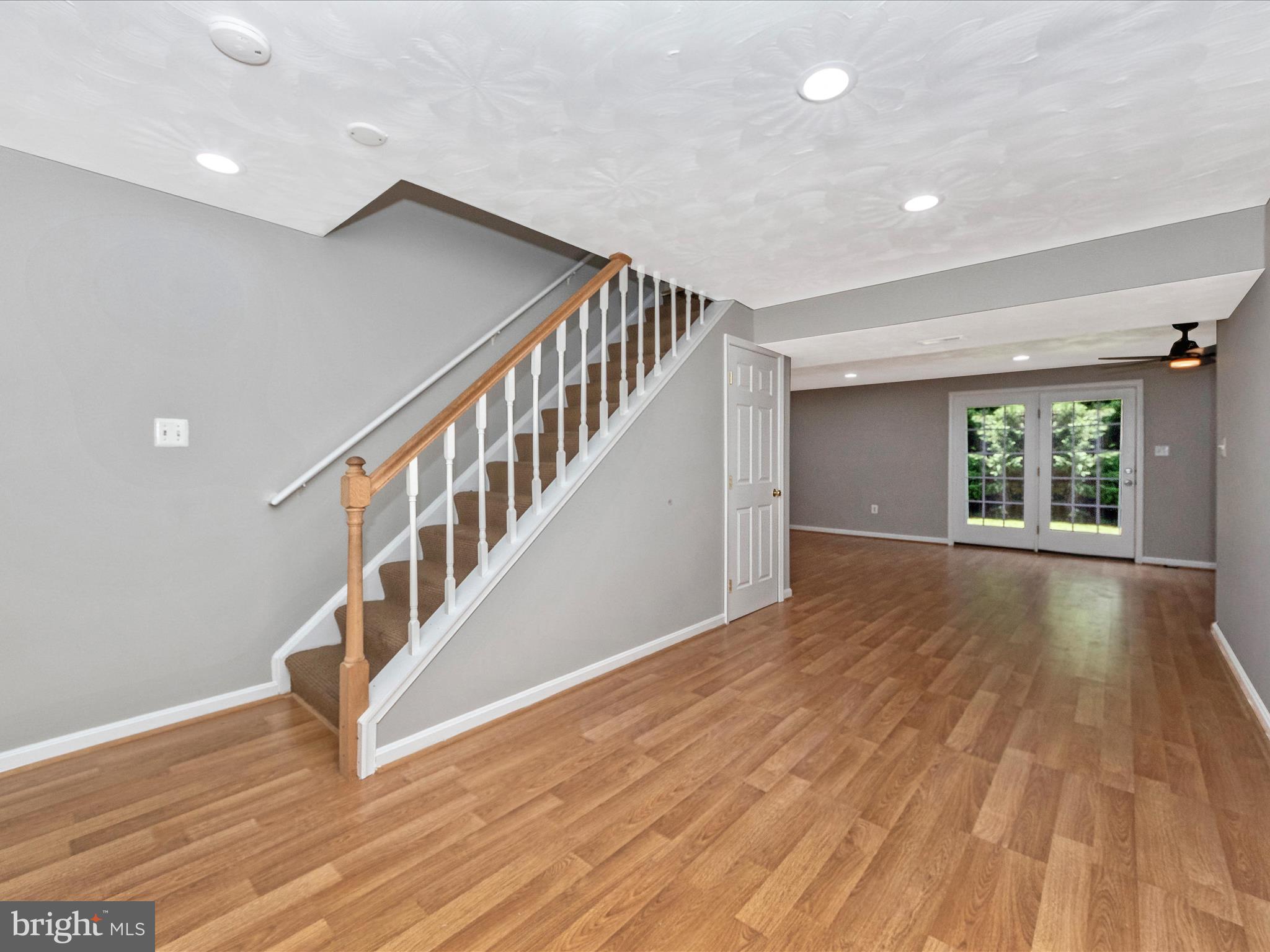 BRIARCLIFF MANOR - Residential