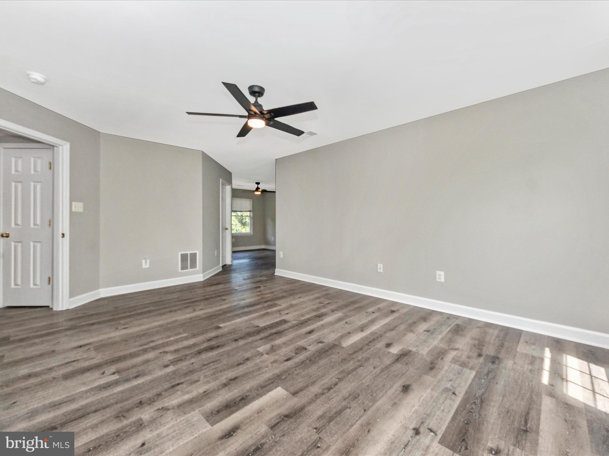 BRIARCLIFF MANOR - Residential