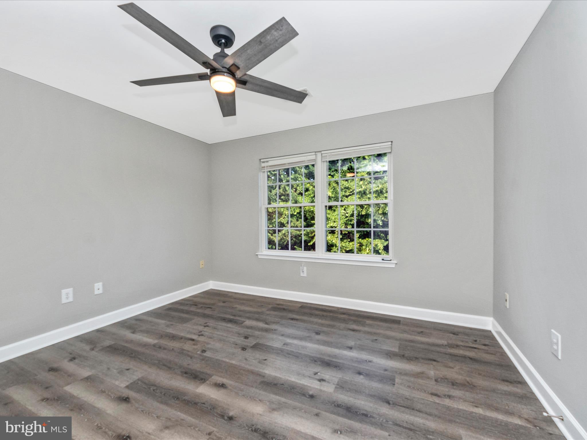 BRIARCLIFF MANOR - Residential