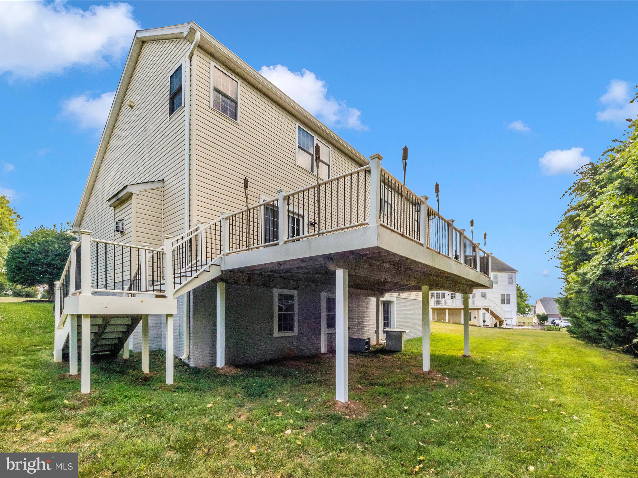 BRIARCLIFF MANOR - Residential