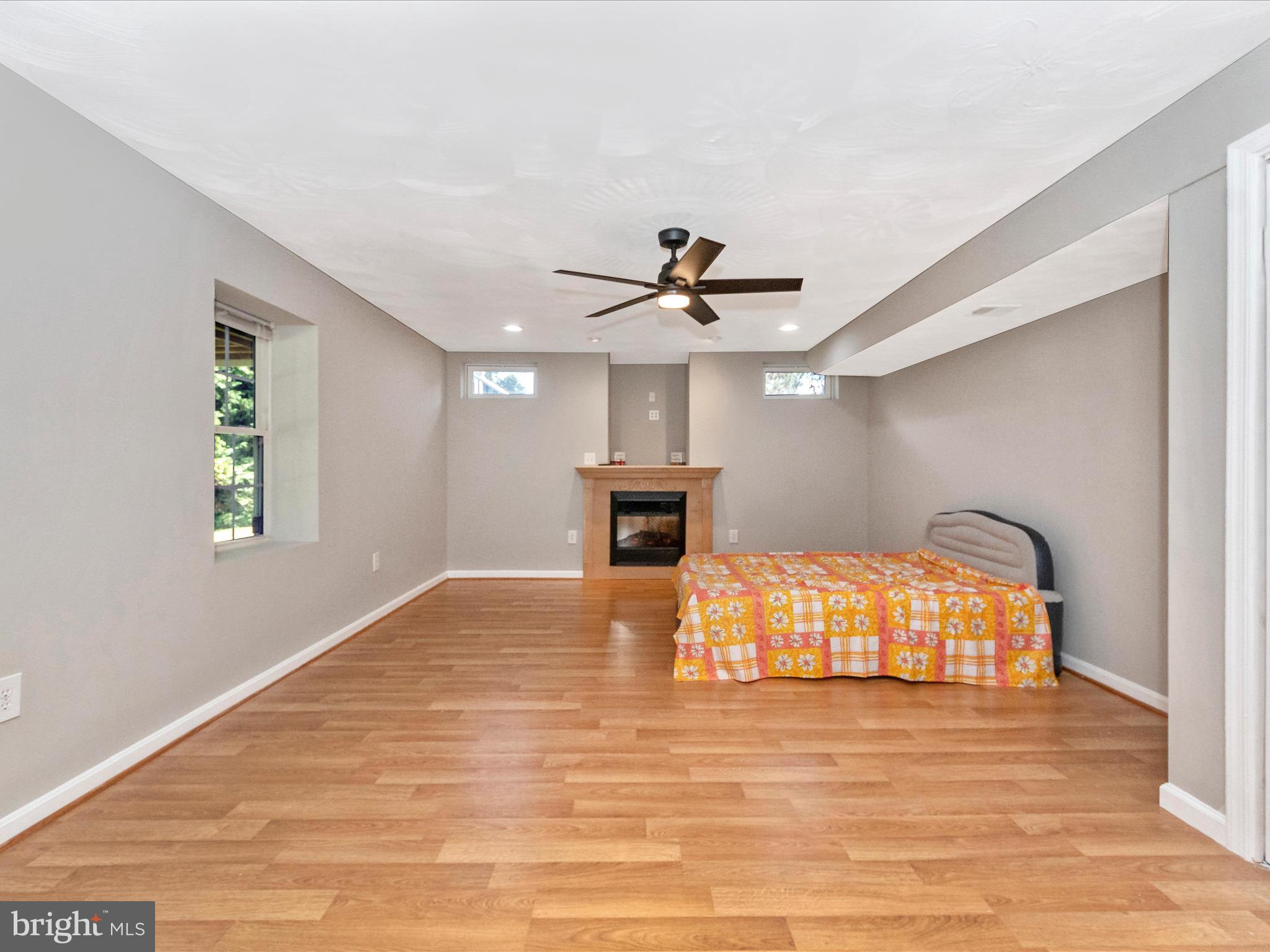 BRIARCLIFF MANOR - Residential