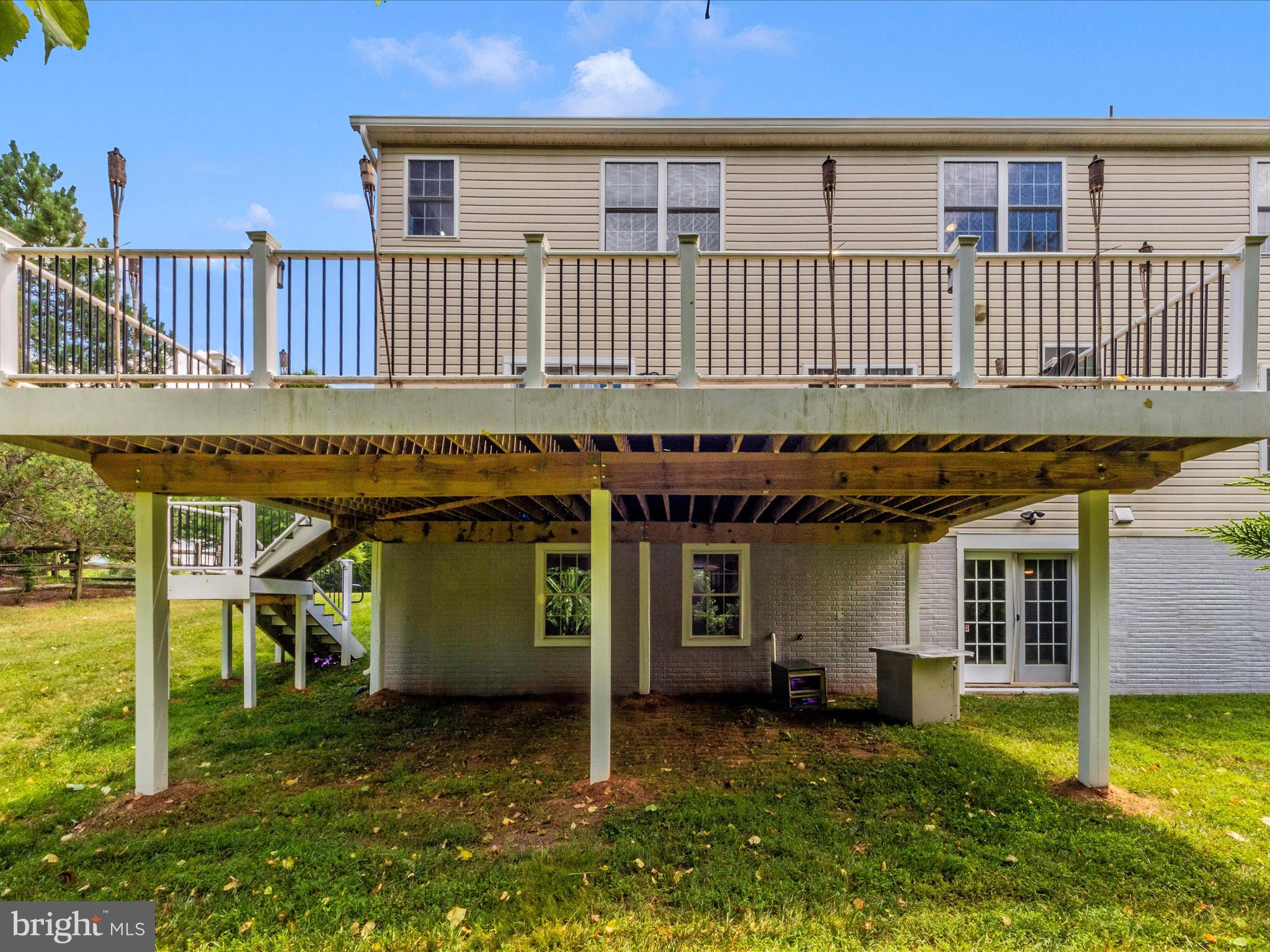 BRIARCLIFF MANOR - Residential
