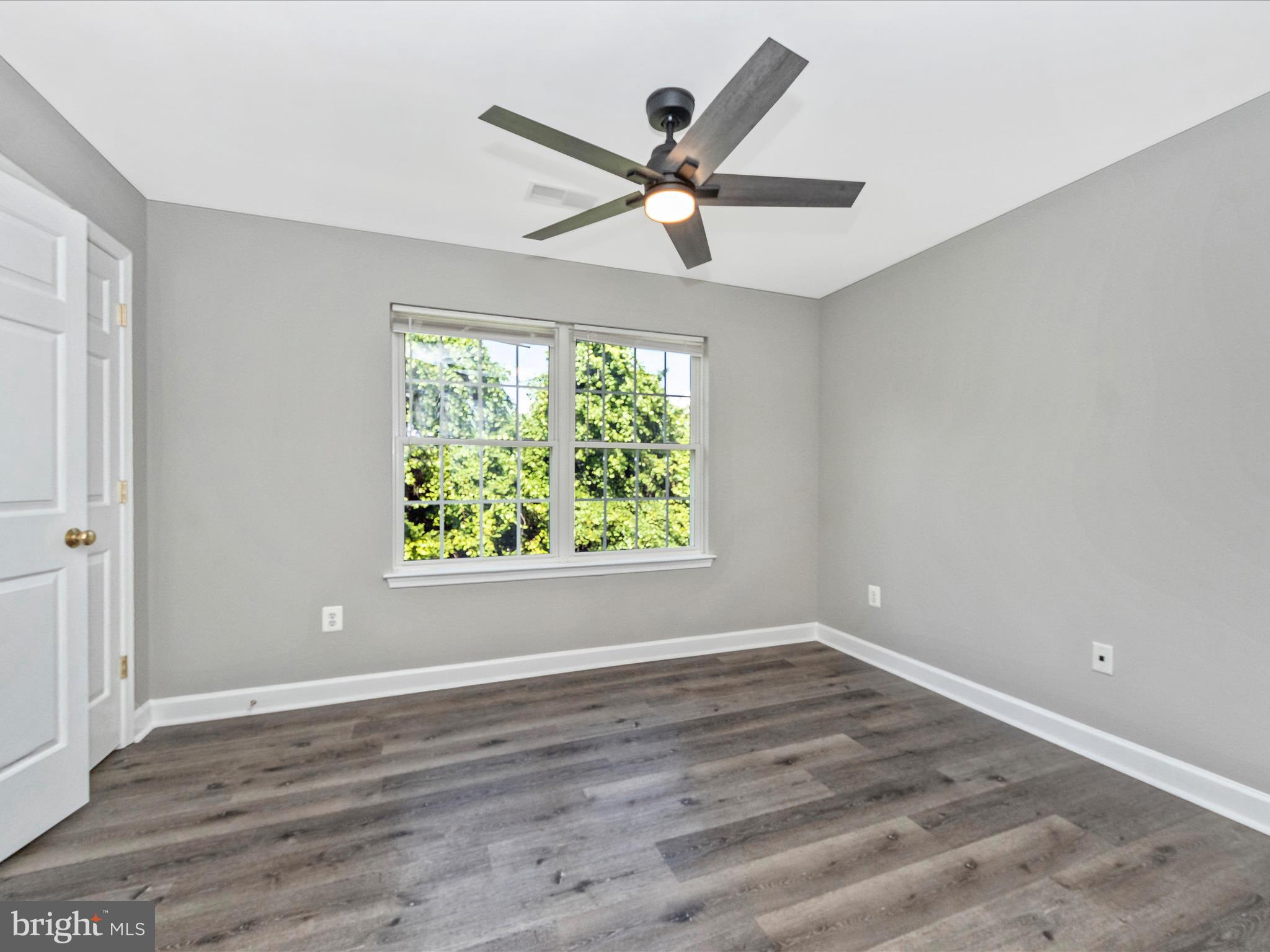 BRIARCLIFF MANOR - Residential