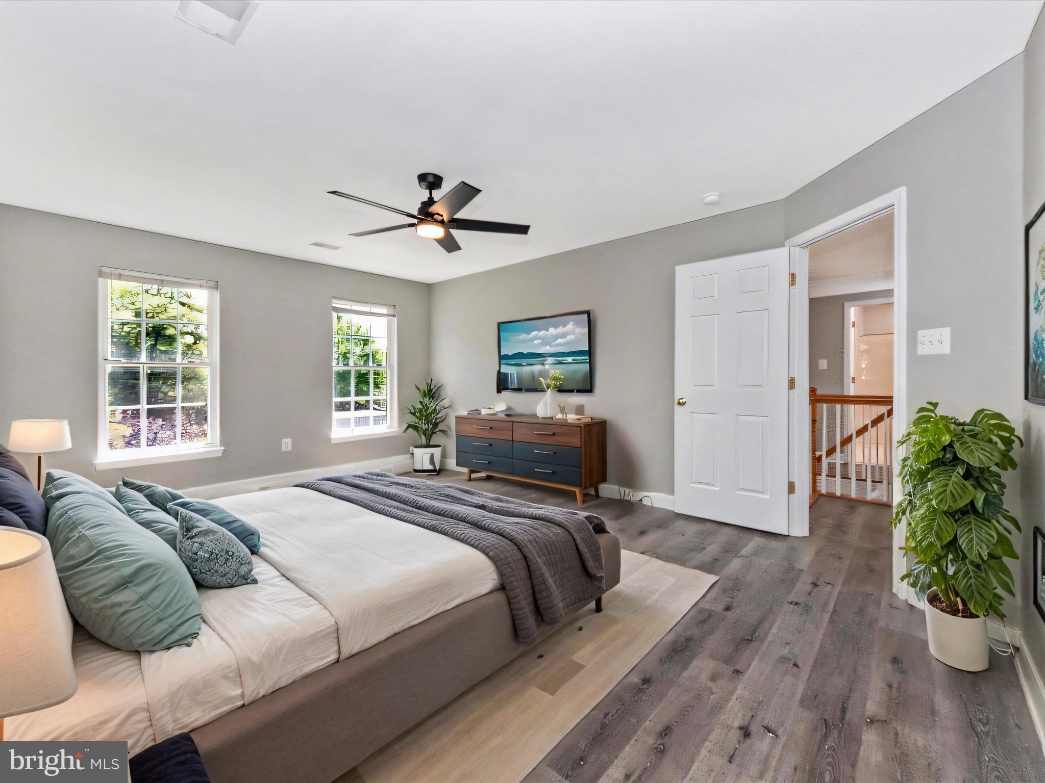 BRIARCLIFF MANOR - Residential