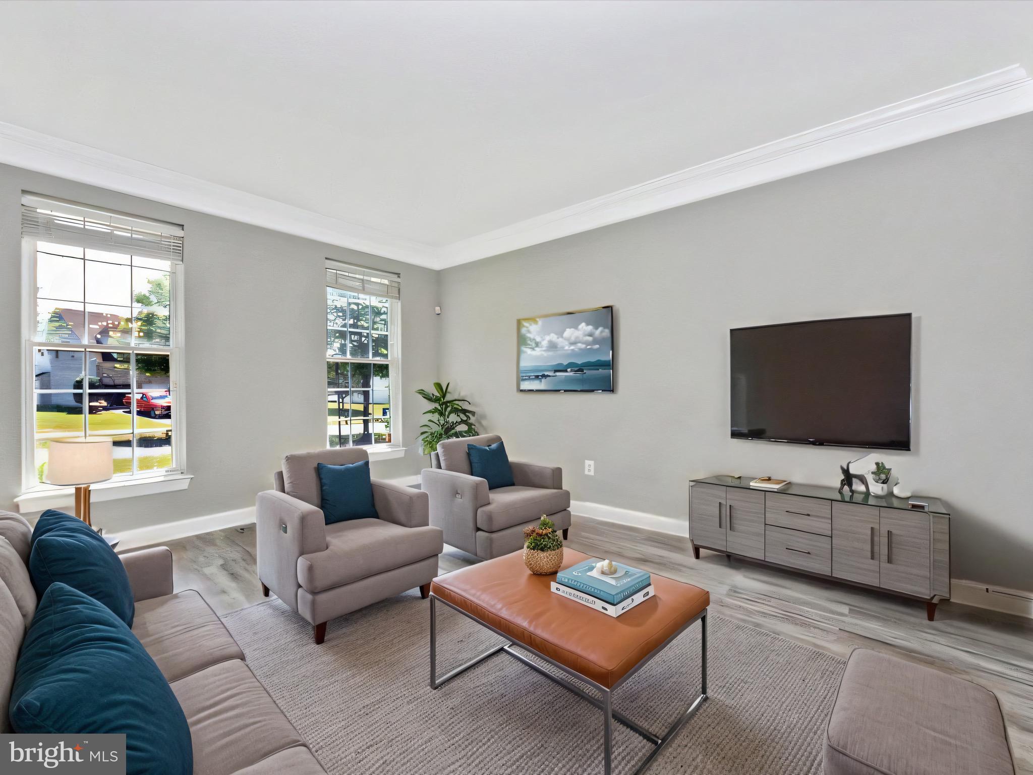 BRIARCLIFF MANOR - Residential