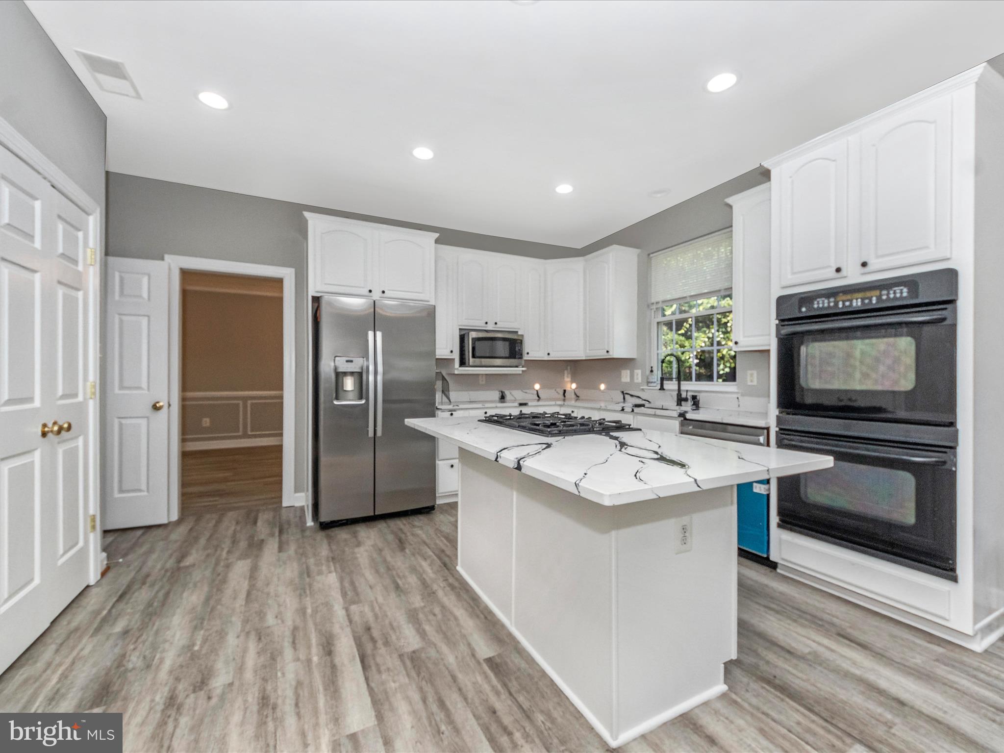 BRIARCLIFF MANOR - Residential