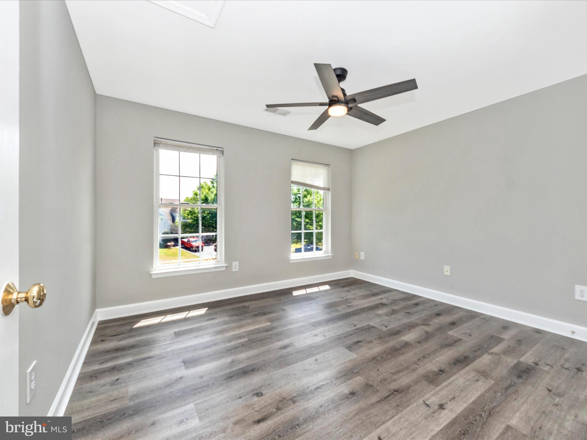 BRIARCLIFF MANOR - Residential