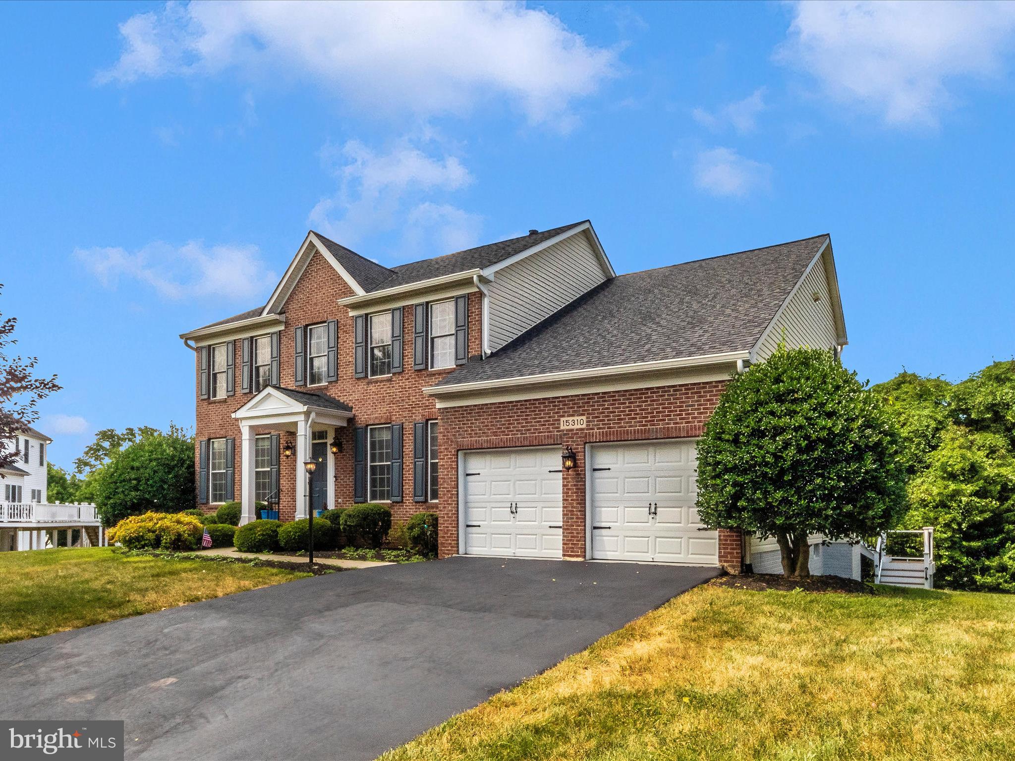 BRIARCLIFF MANOR - Residential
