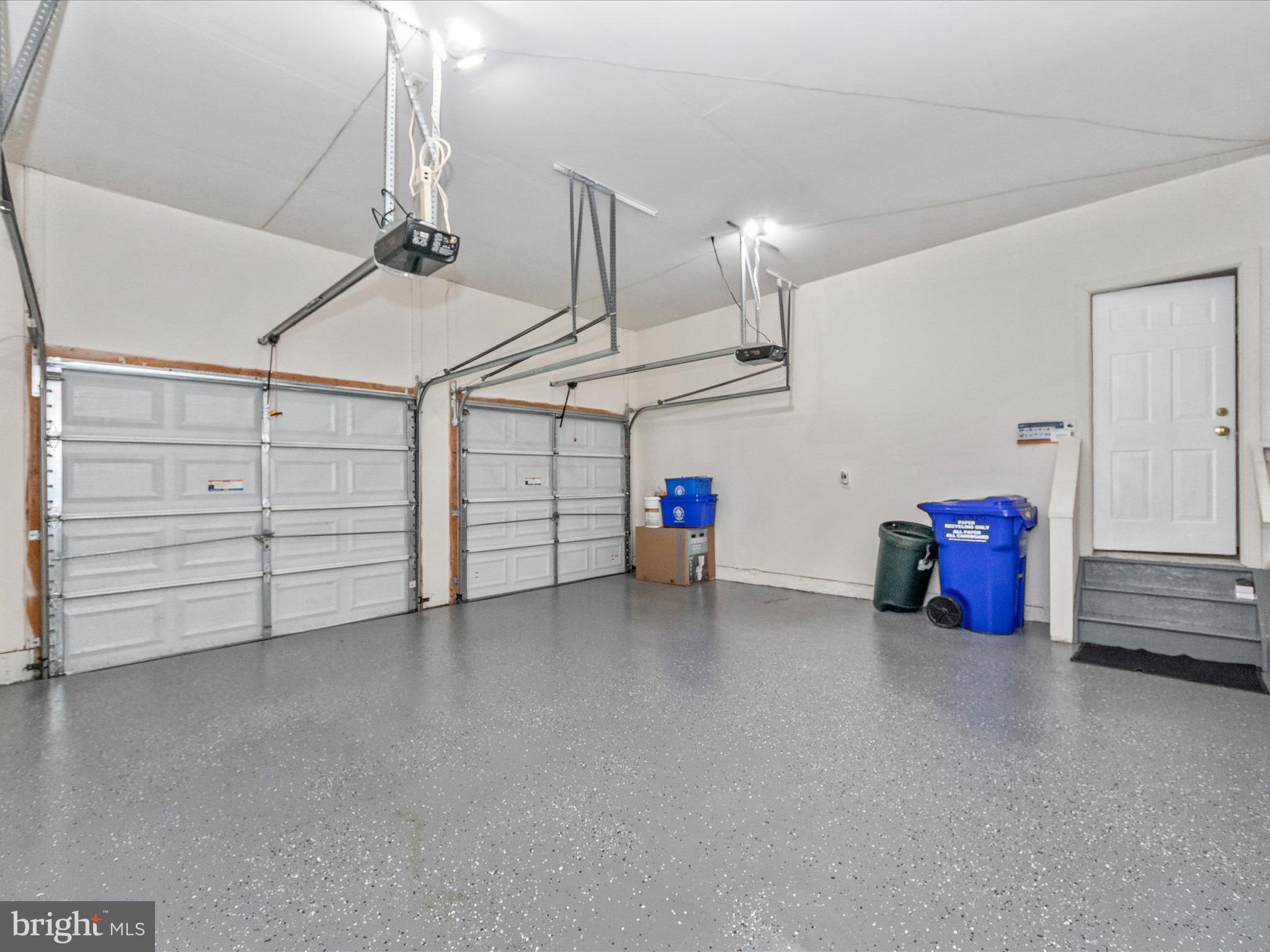 BRIARCLIFF MANOR - Residential