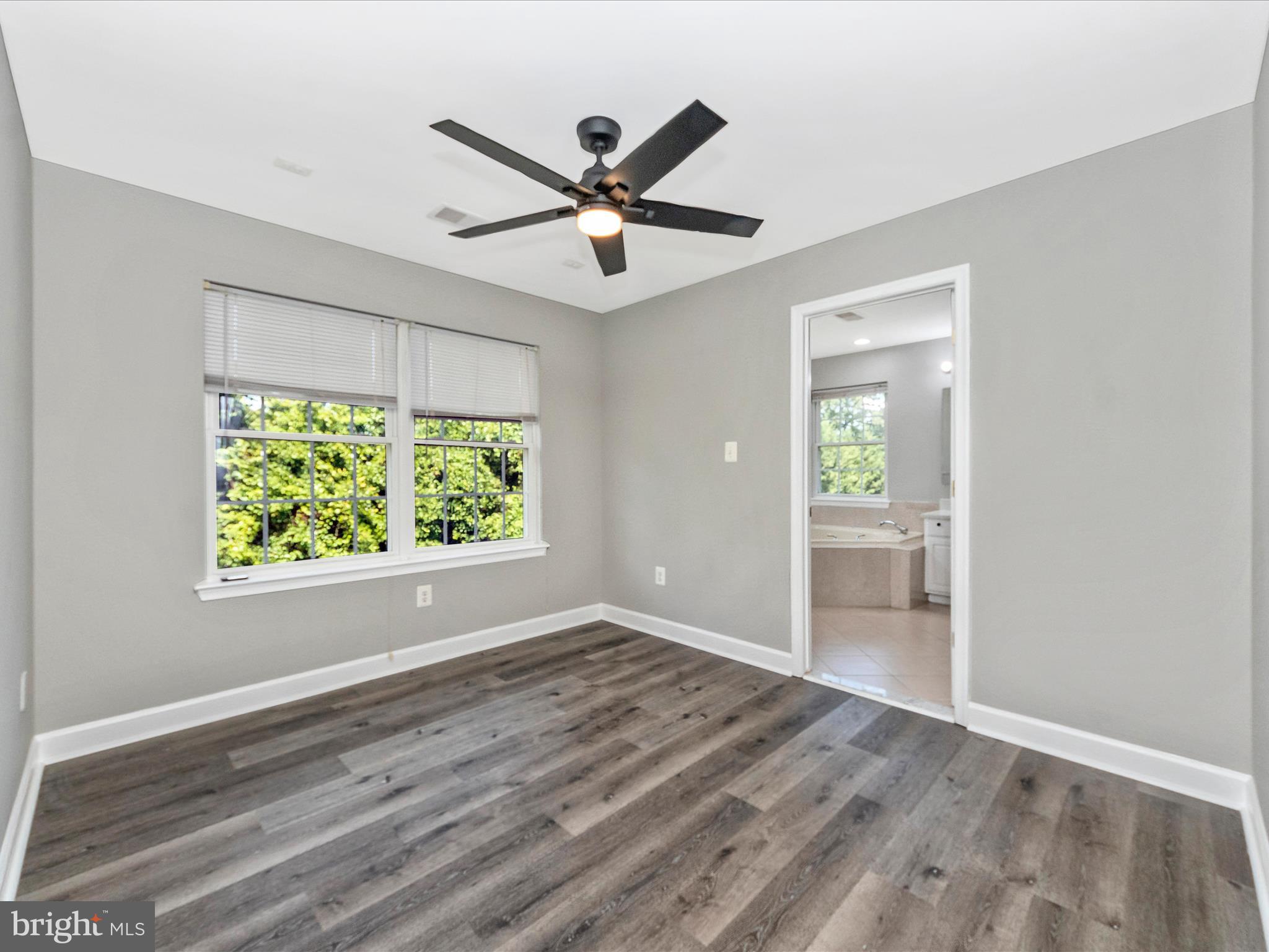 BRIARCLIFF MANOR - Residential