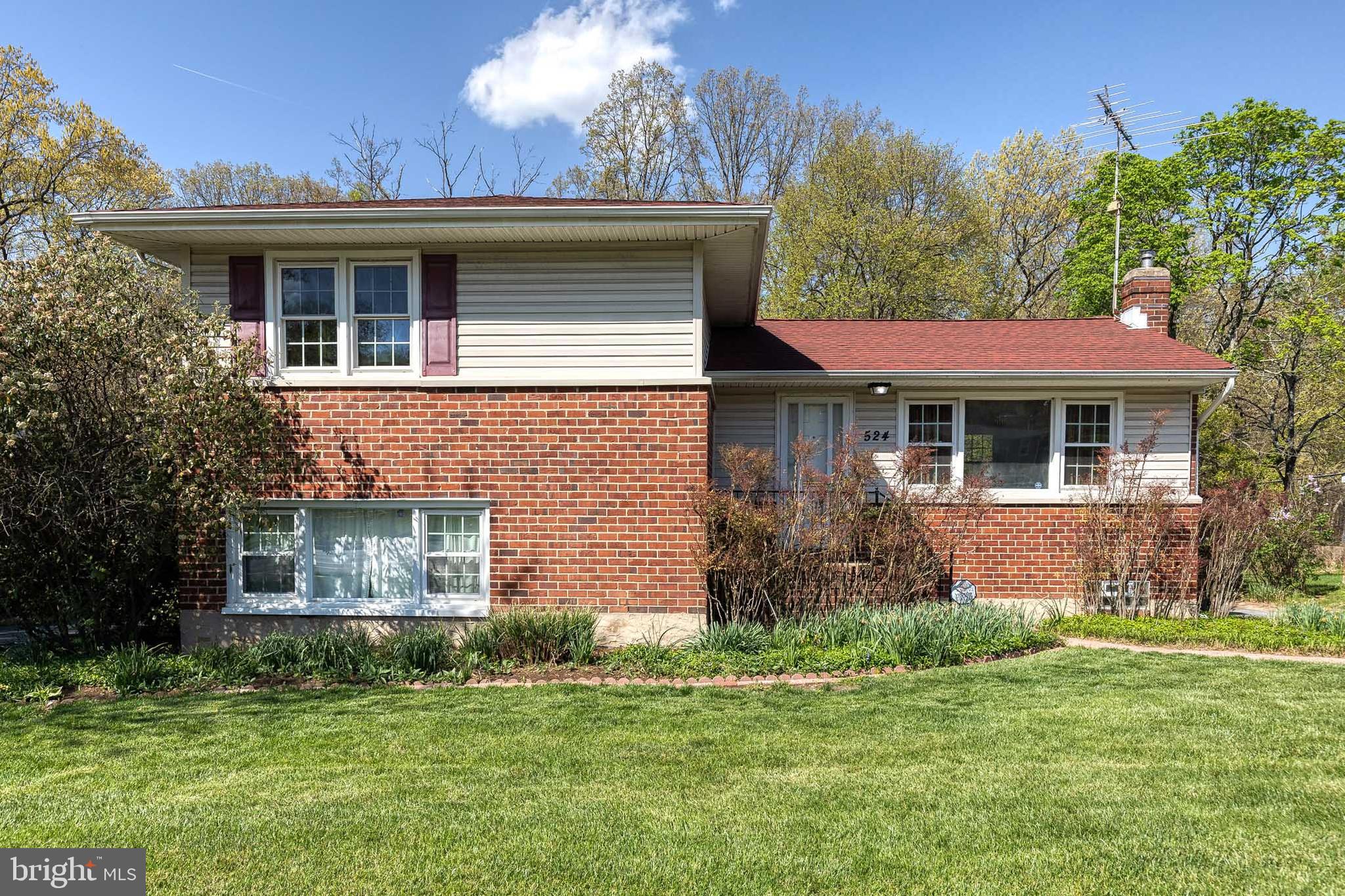 CAMPUS HILLS - Residential