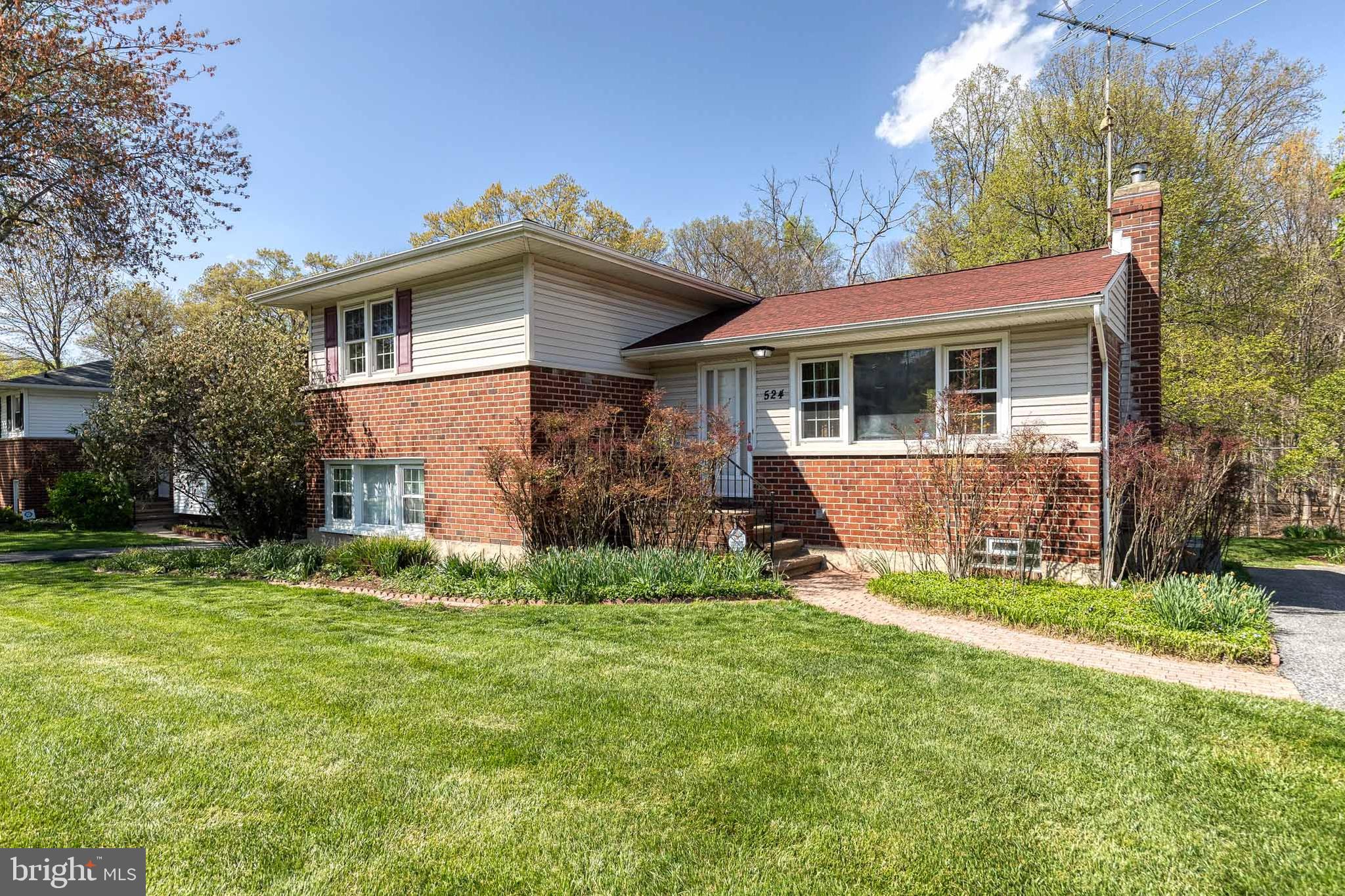 CAMPUS HILLS - Residential