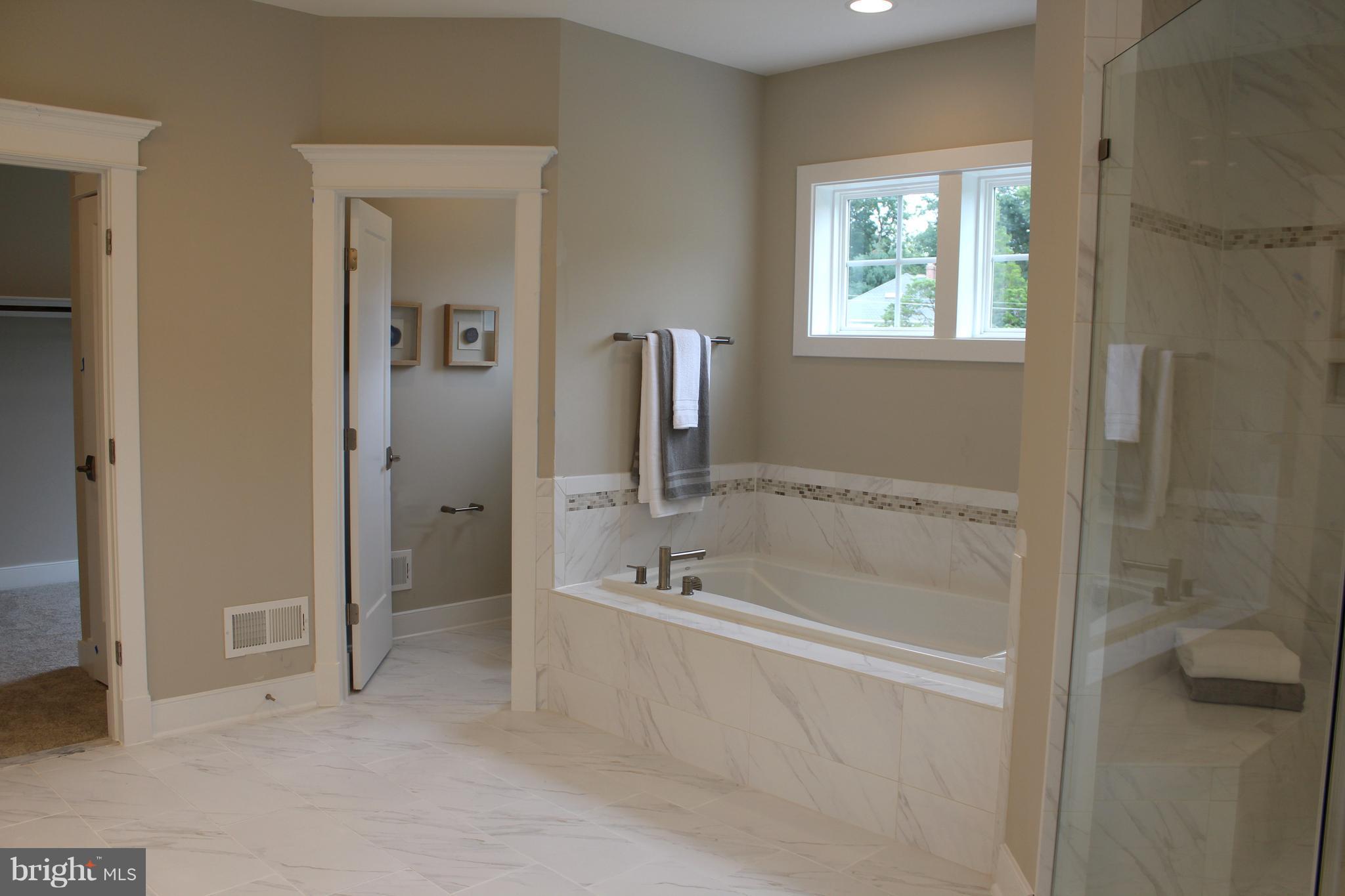GRAYS OAKTON - Residential