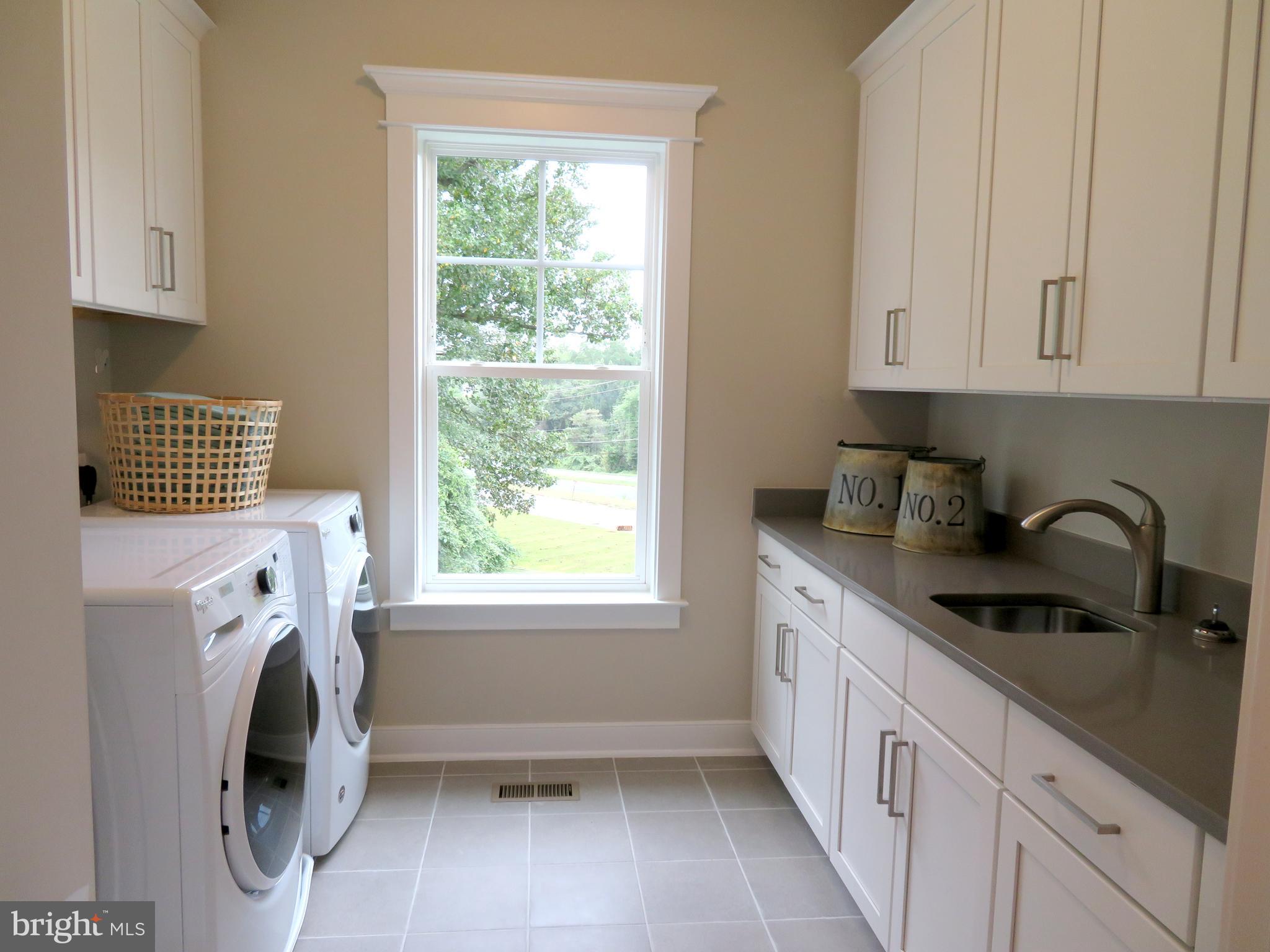 GRAYS OAKTON - Residential