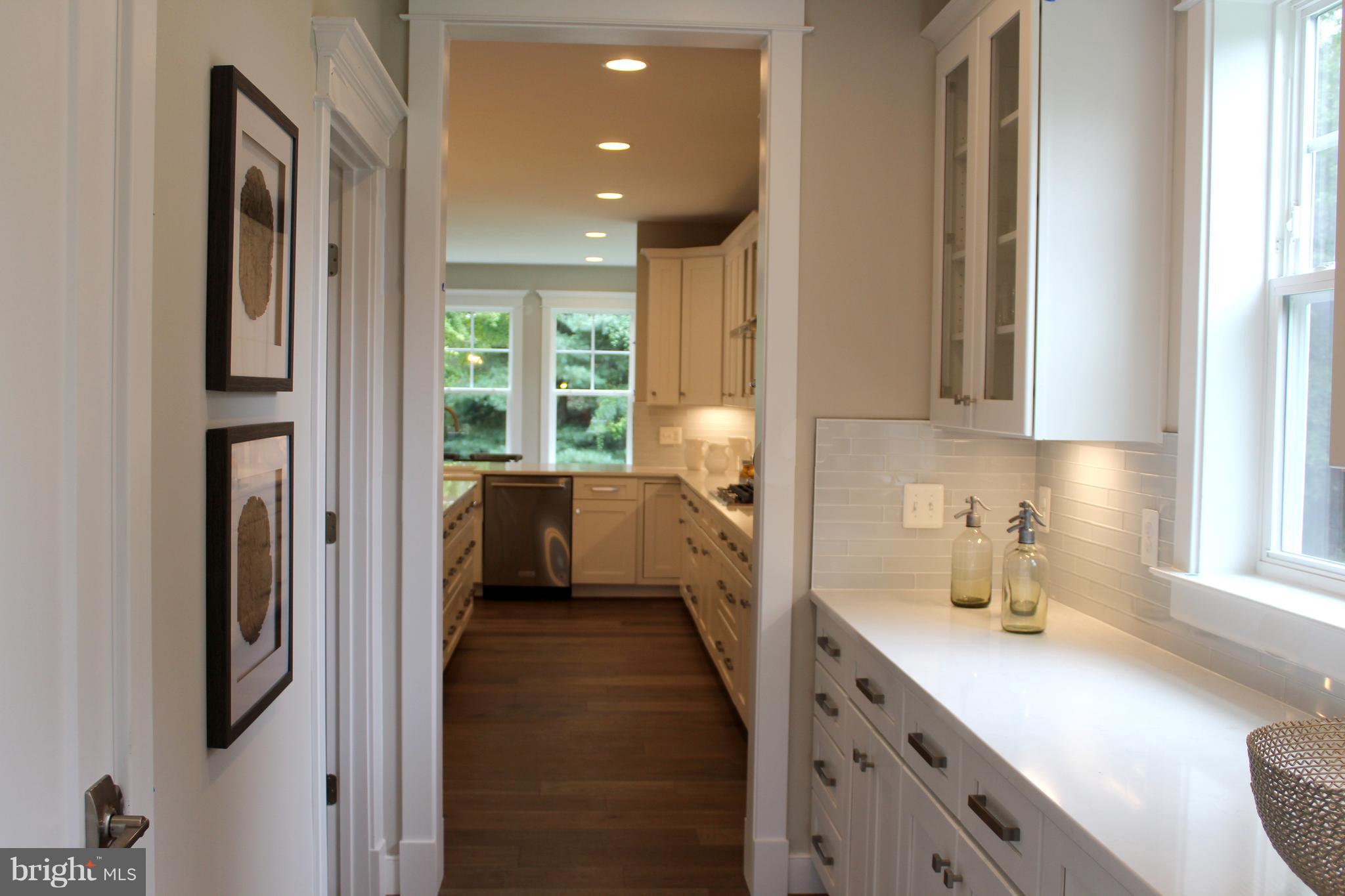 GRAYS OAKTON - Residential