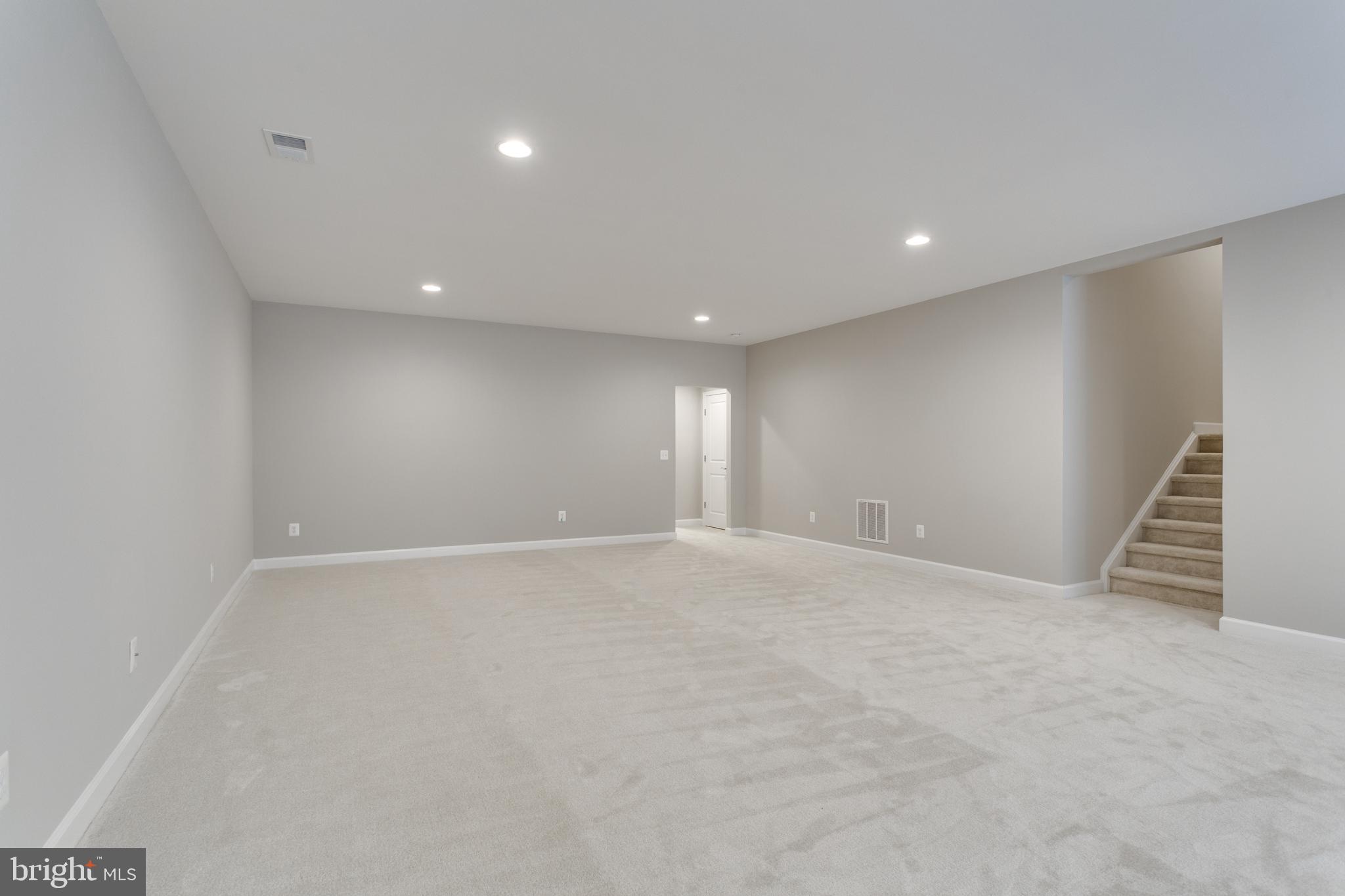 GRAYS OAKTON - Residential