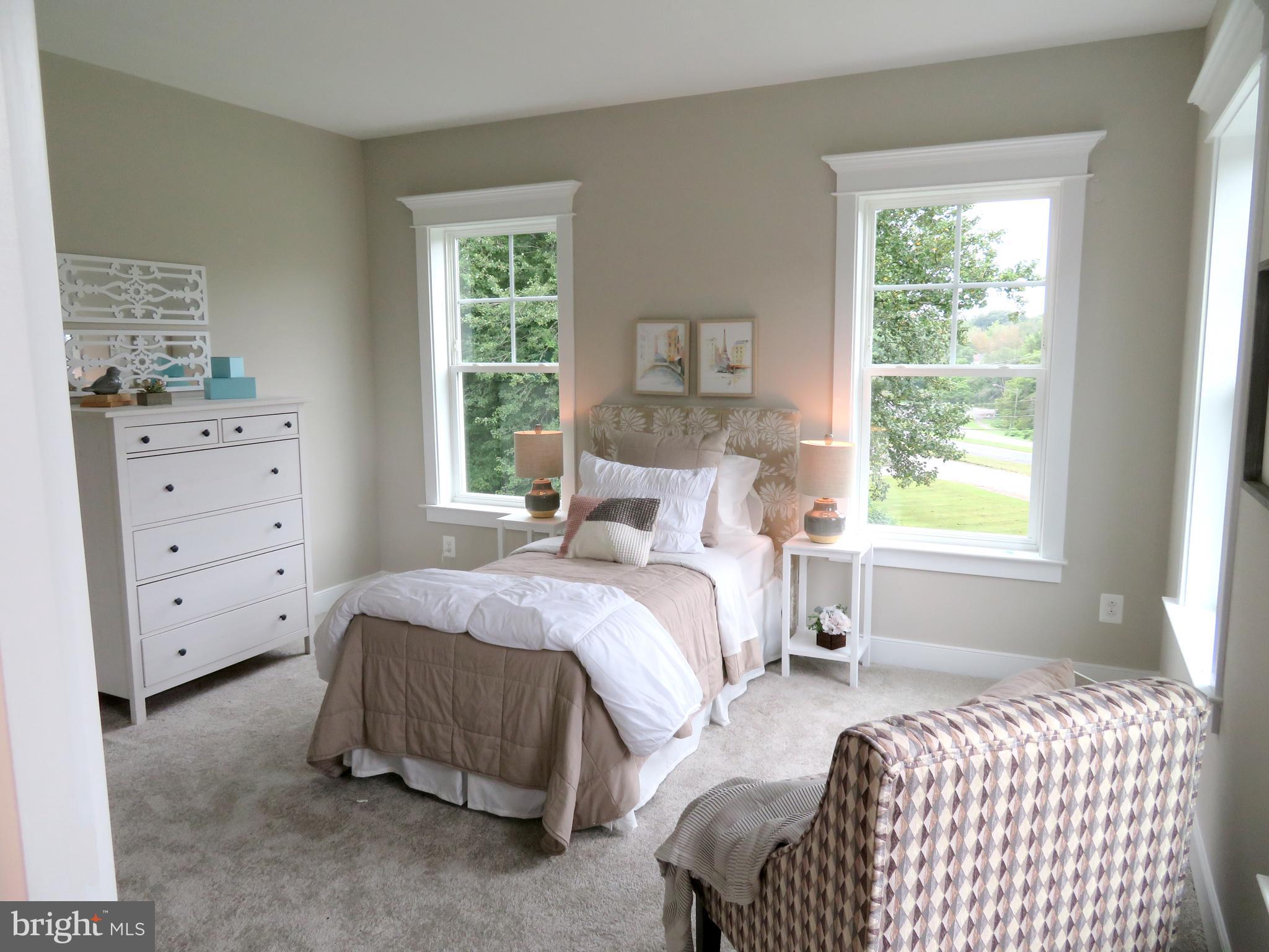 GRAYS OAKTON - Residential