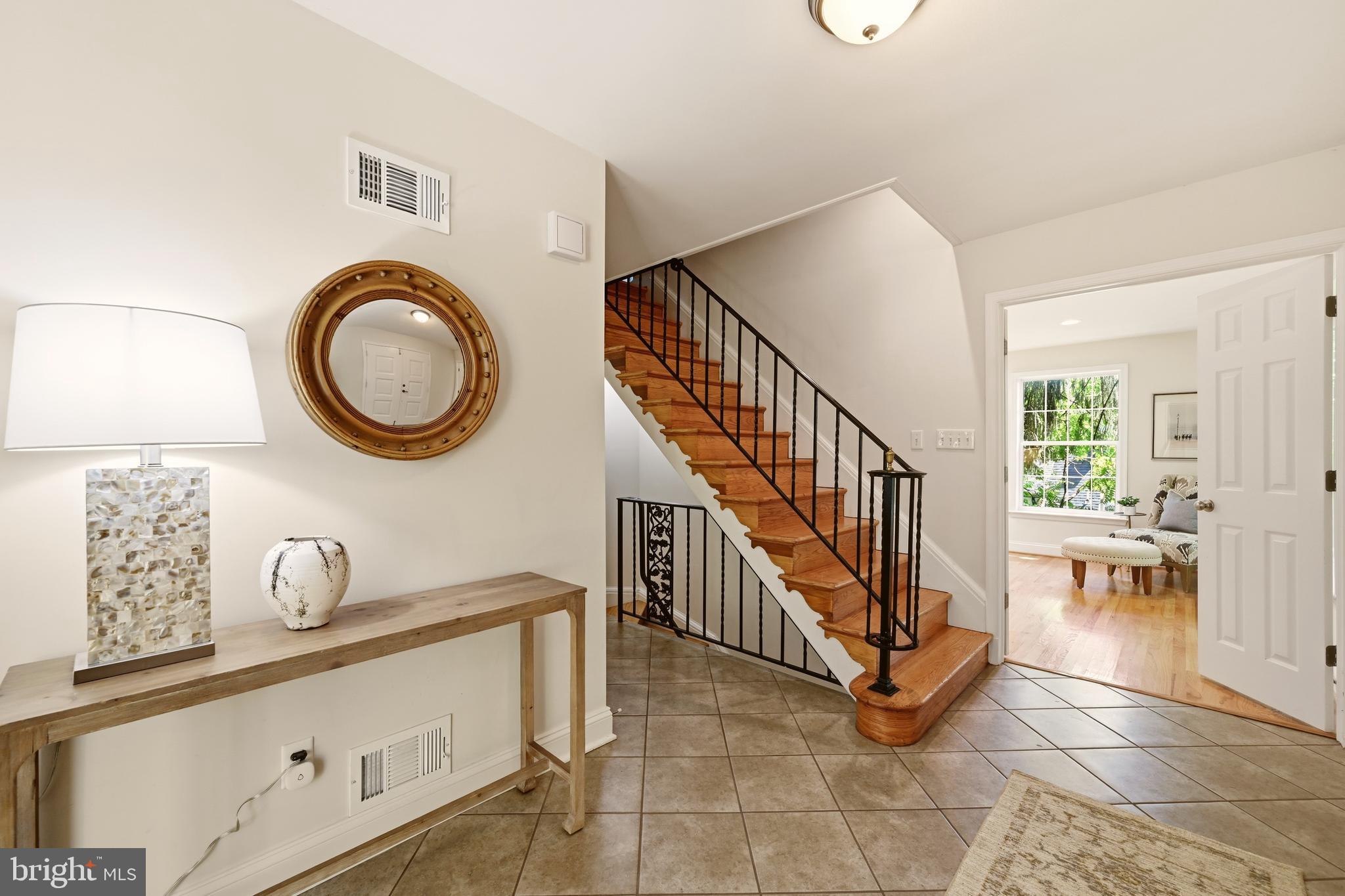 FARMINGTON - Residential