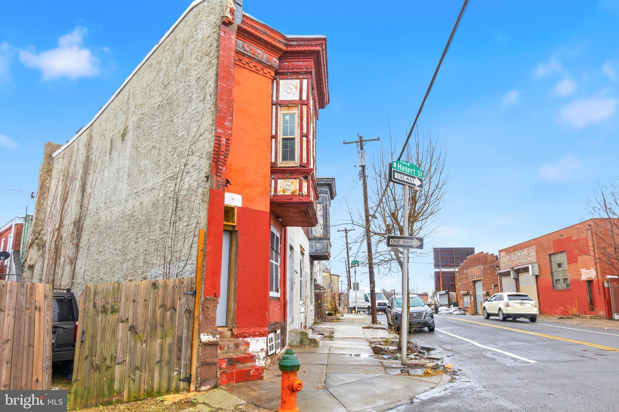 STRAWBERRY MANSION - Residential