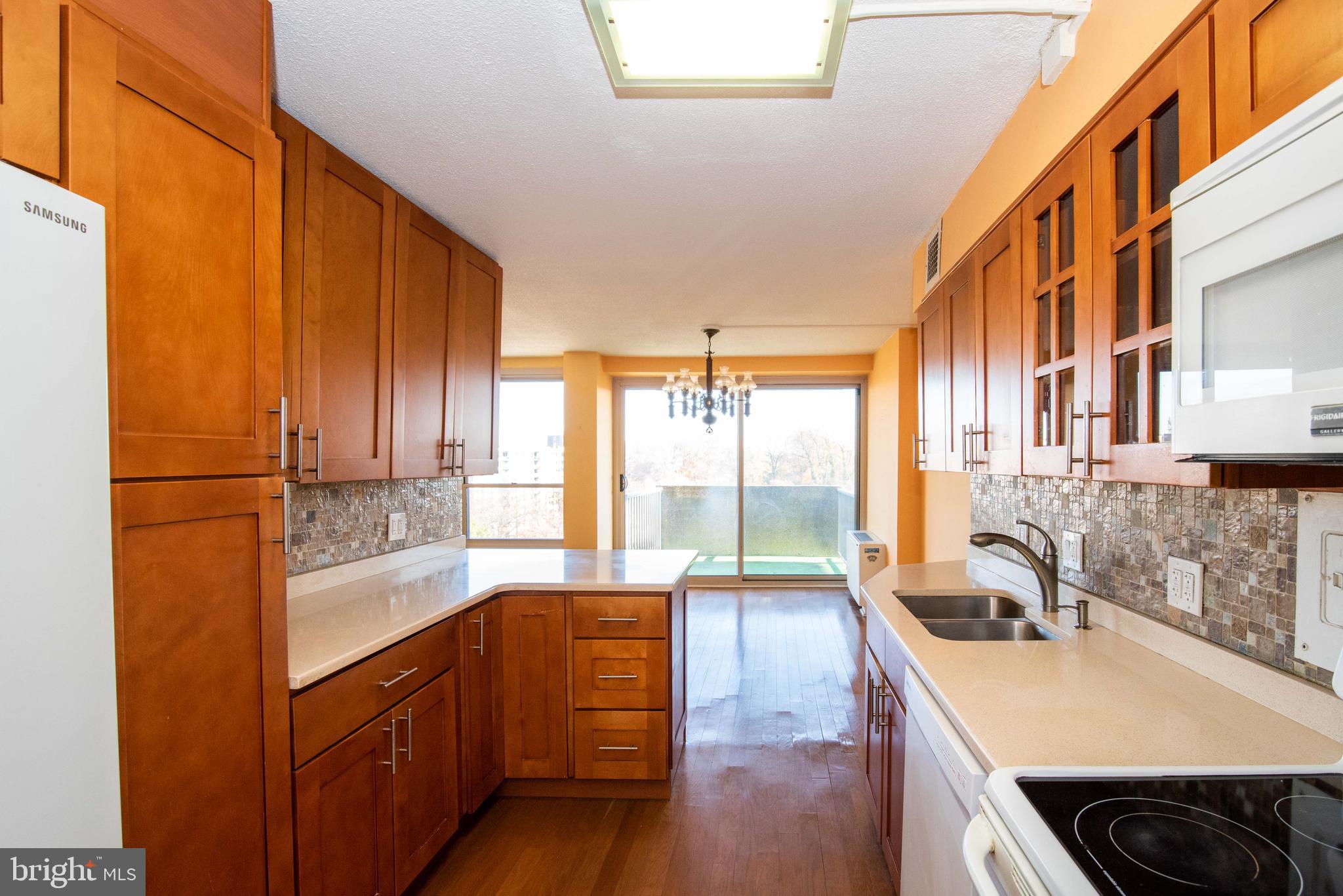 GREEN HILL - Residential
