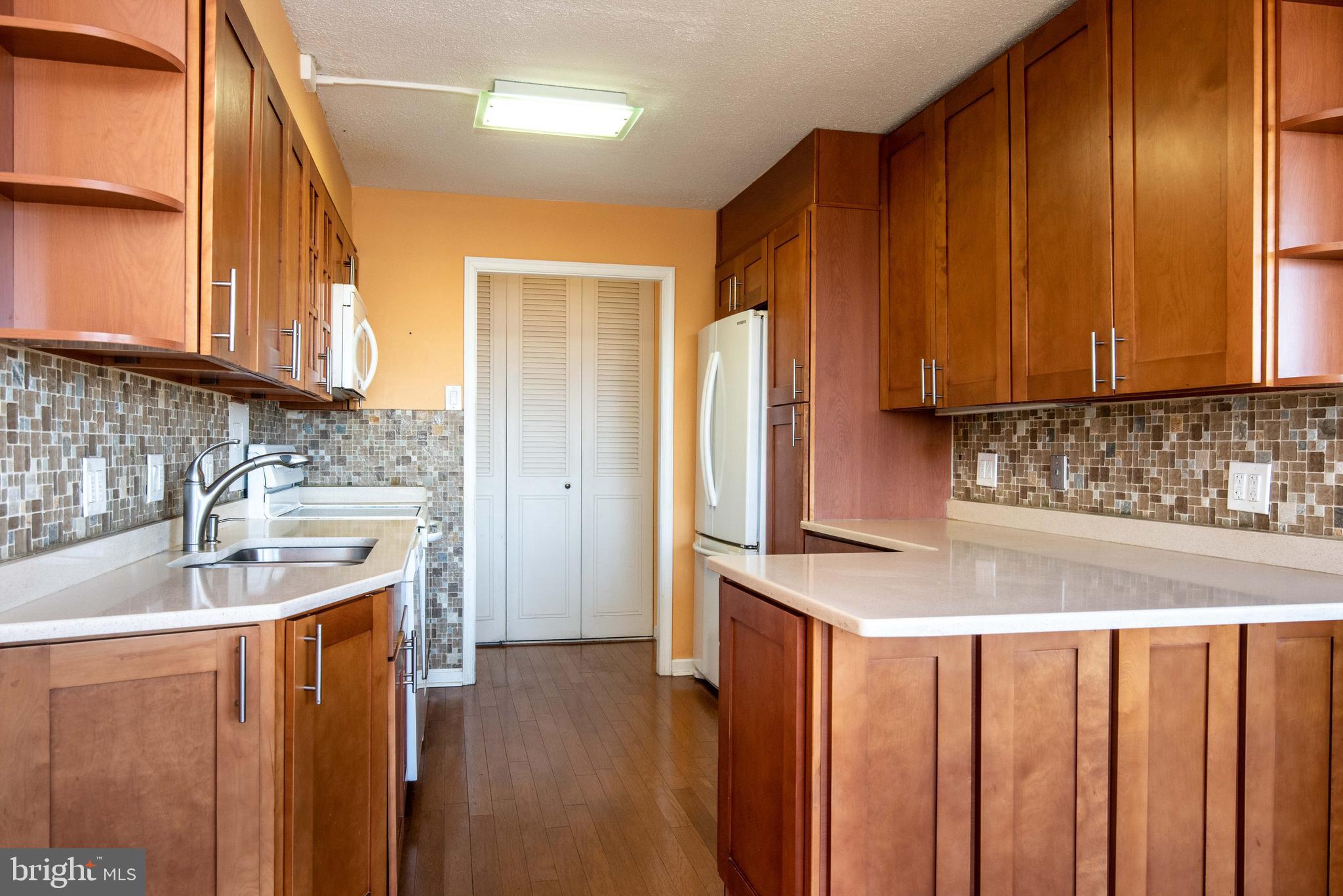 GREEN HILL - Residential