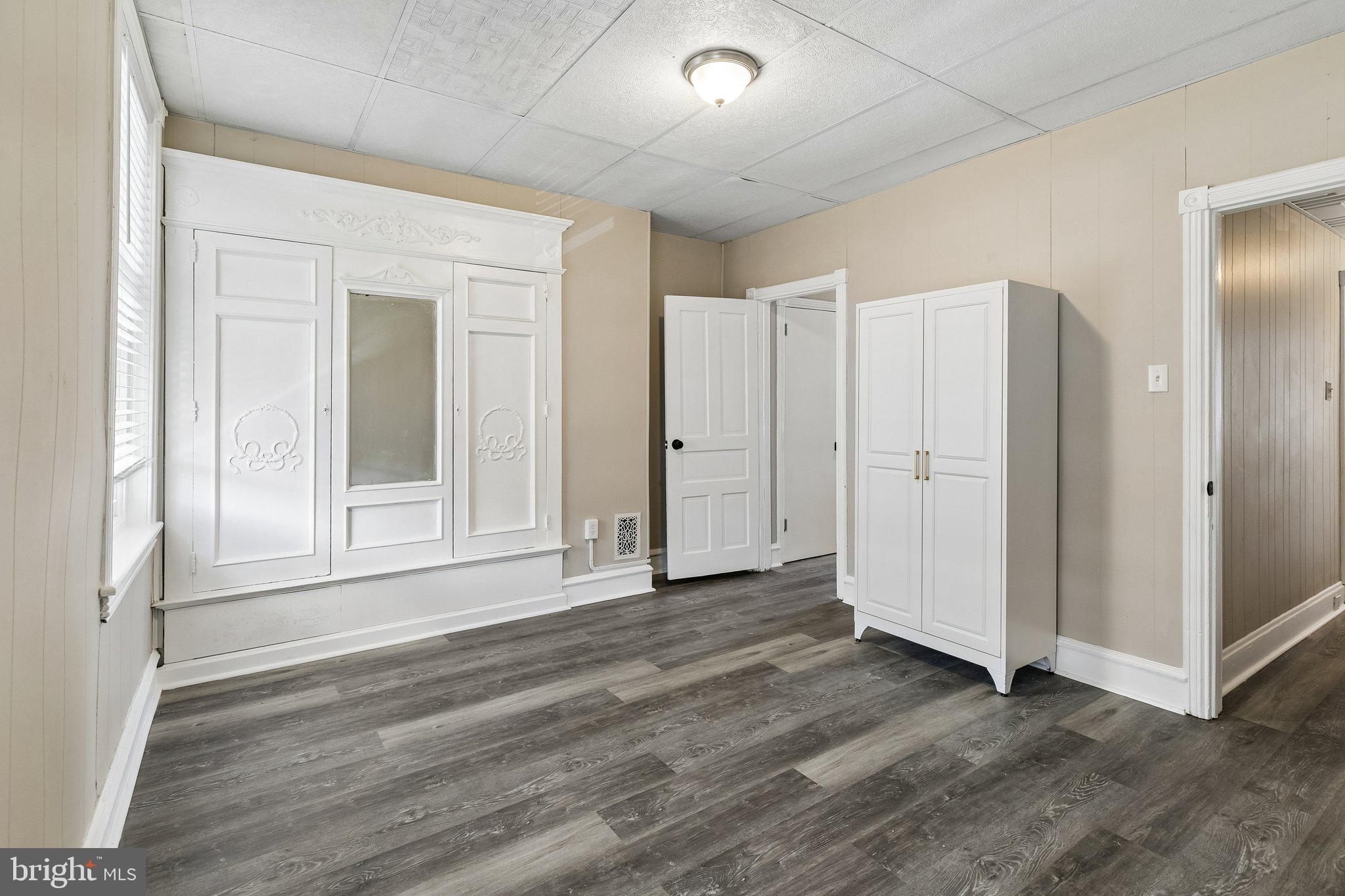 STRAWBERRY MANSION - Residential