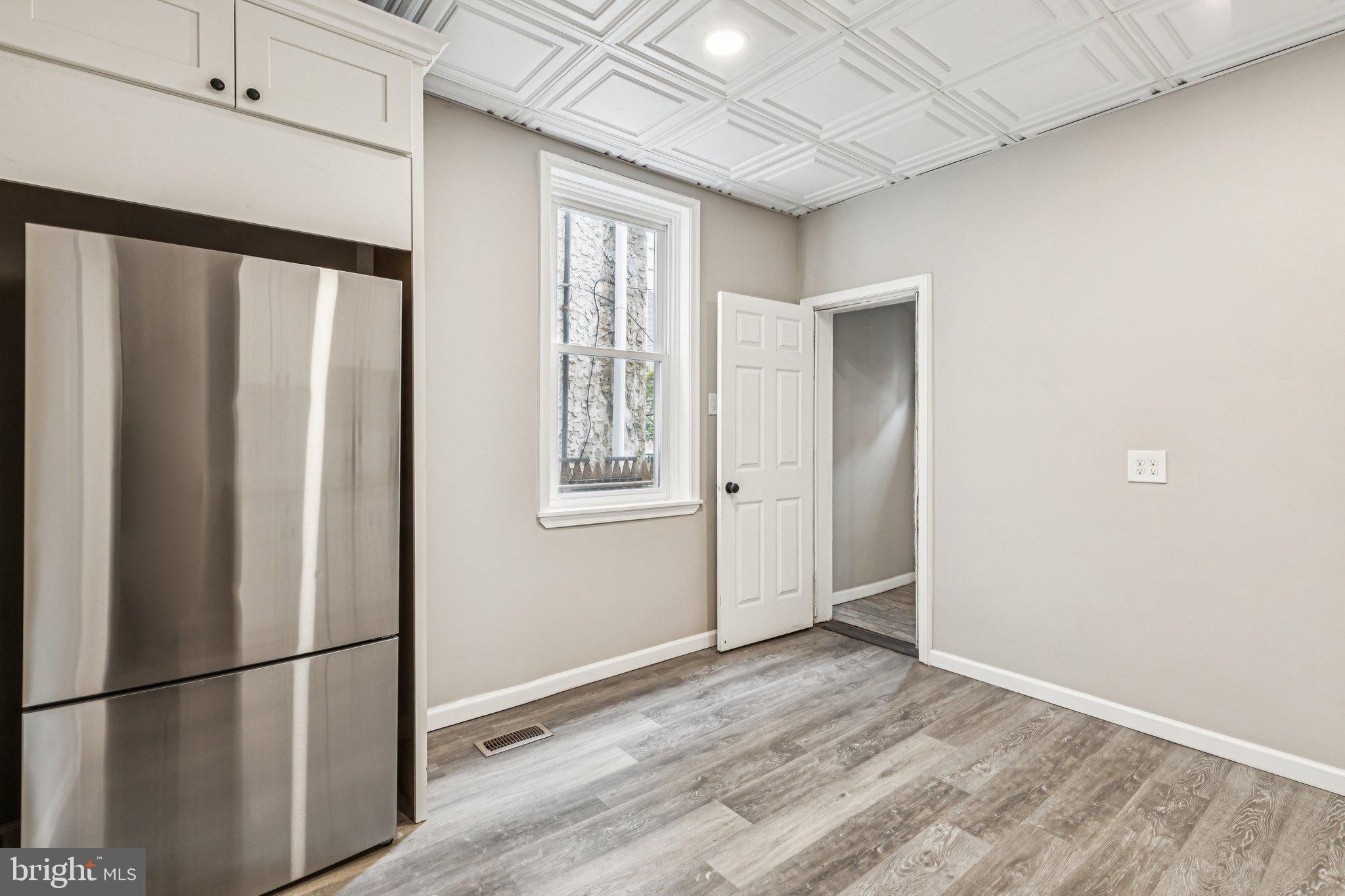 STRAWBERRY MANSION - Residential