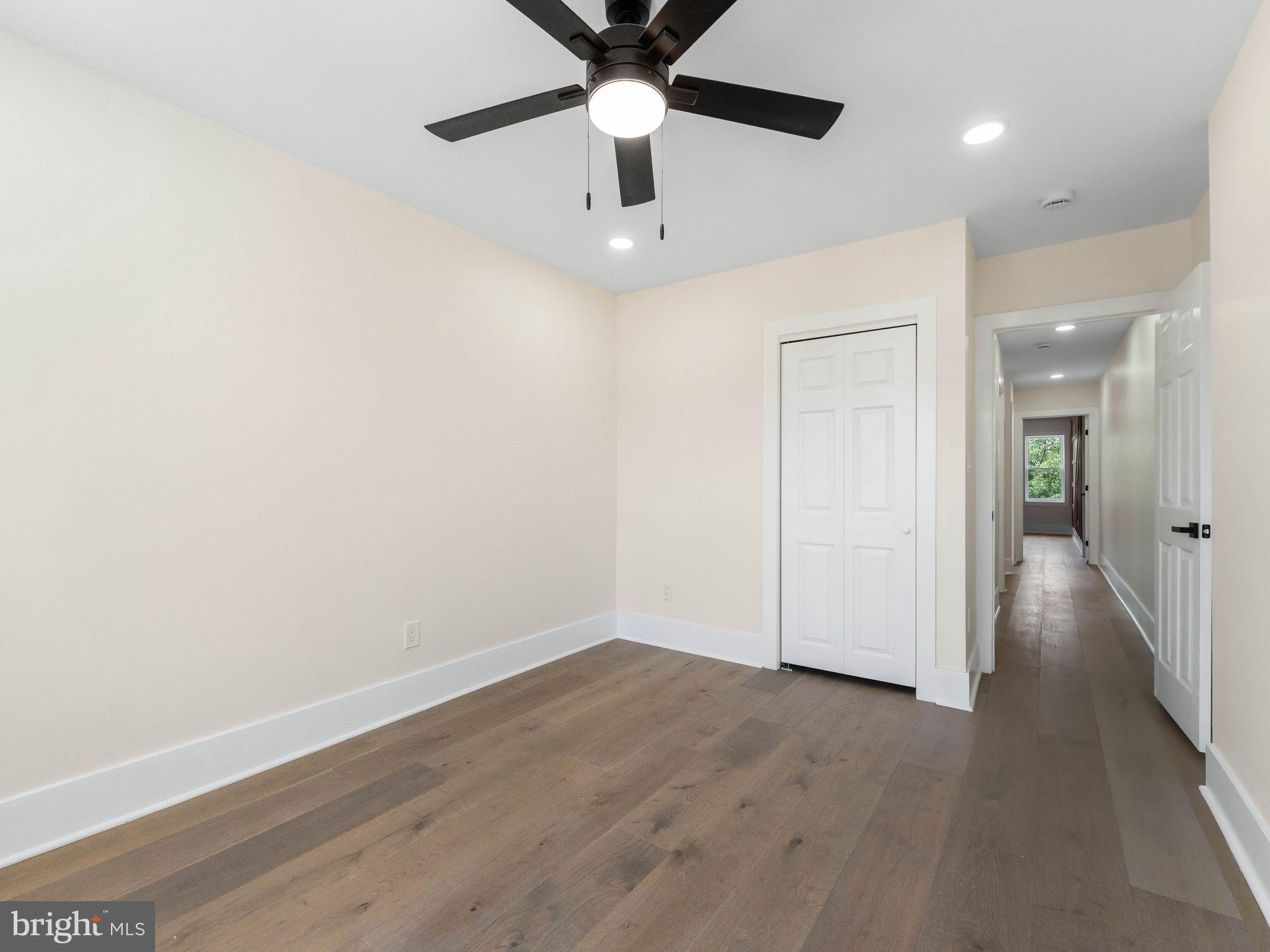 WEST OAK LANE - Residential