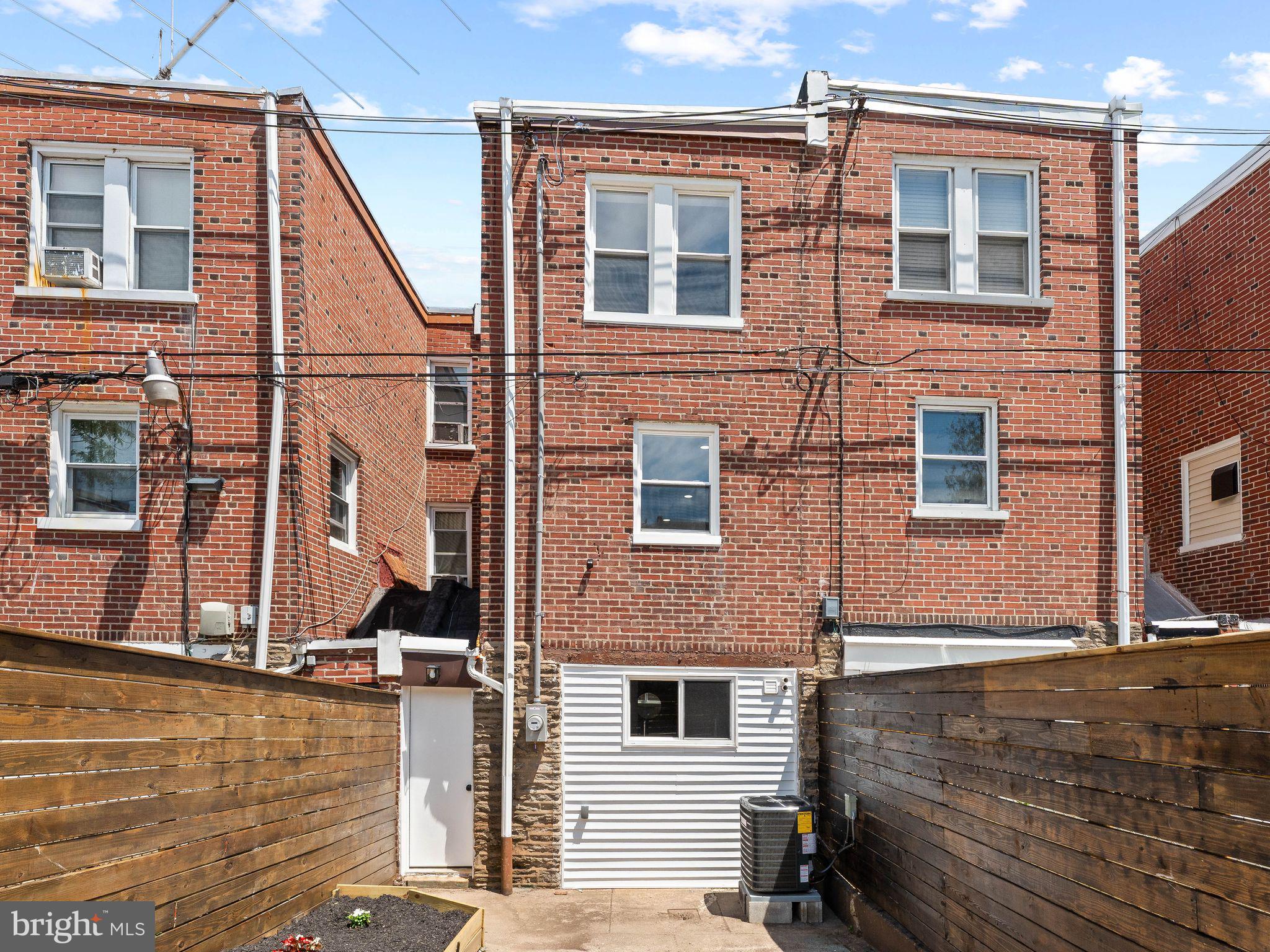 WEST OAK LANE - Residential