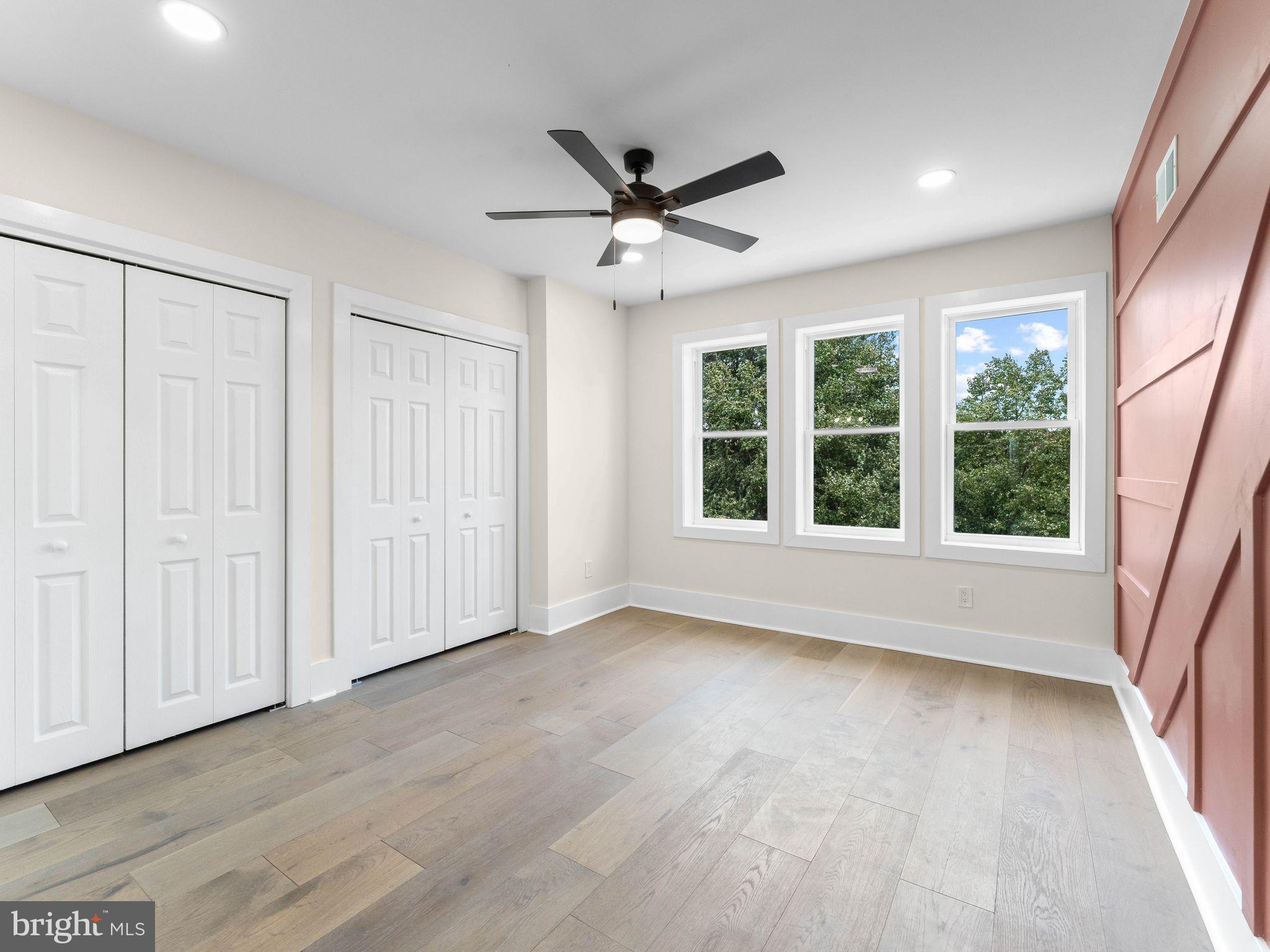 WEST OAK LANE - Residential