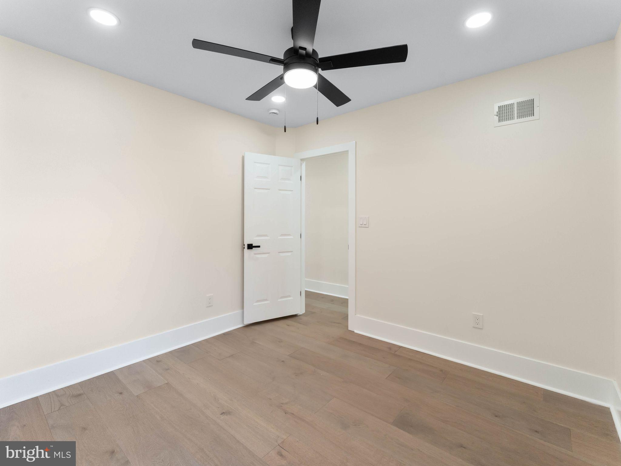 WEST OAK LANE - Residential