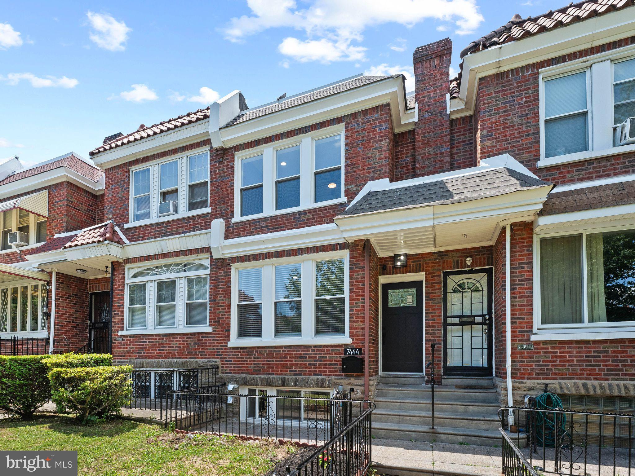 WEST OAK LANE - Residential