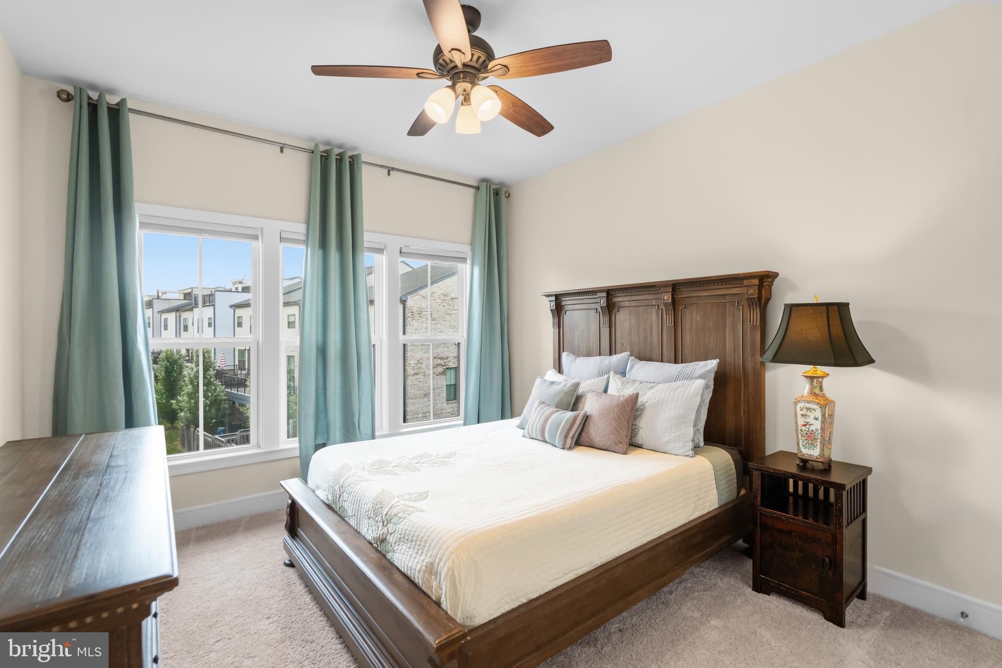 BRAMBLETON TOWN CENTER - Residential