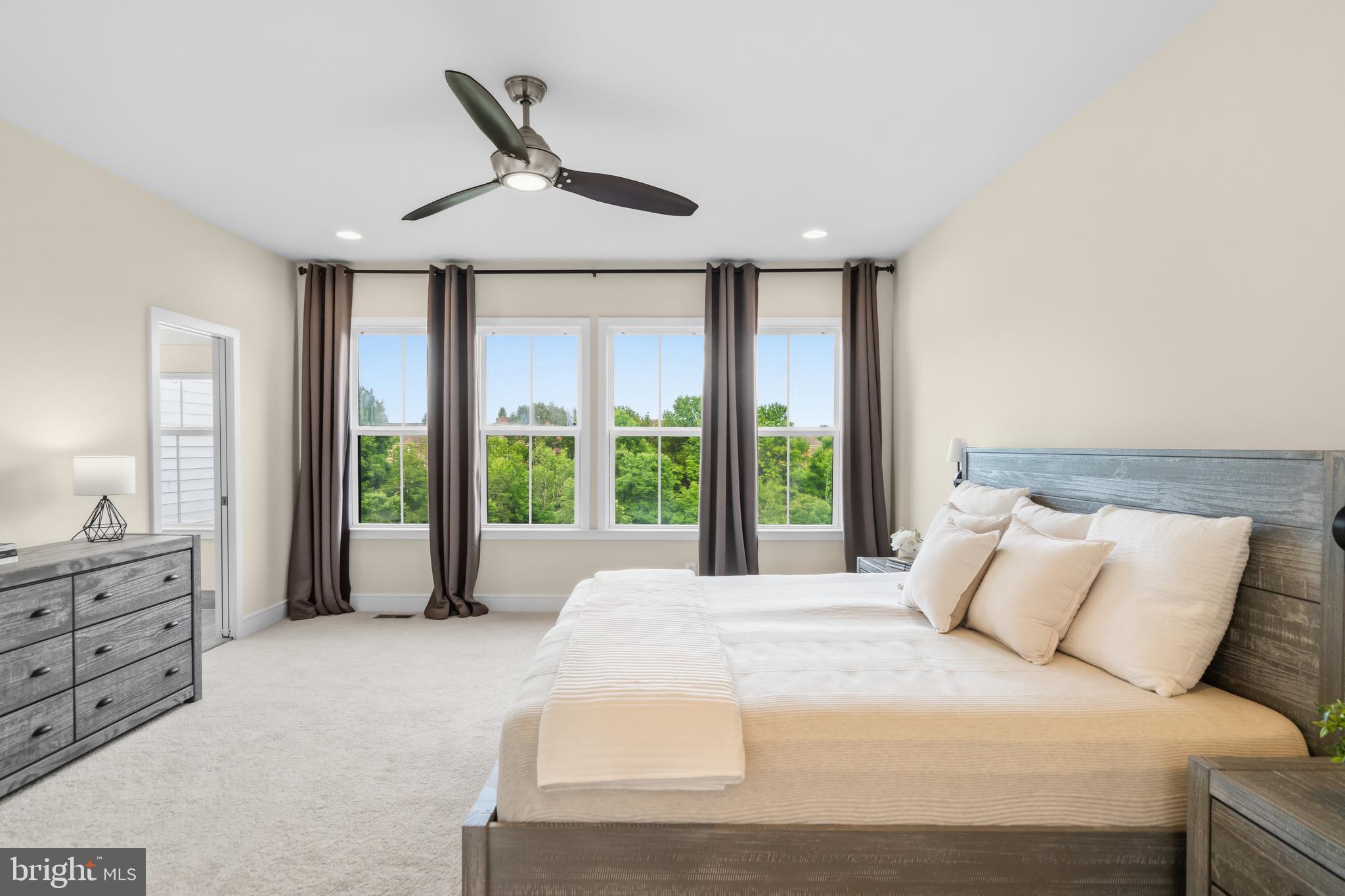 BRAMBLETON TOWN CENTER - Residential