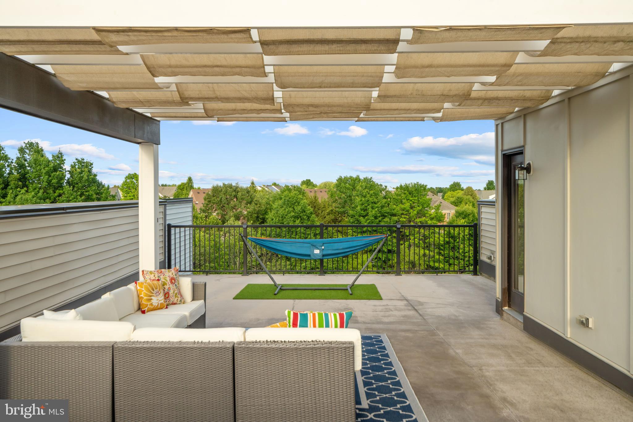 BRAMBLETON TOWN CENTER - Residential