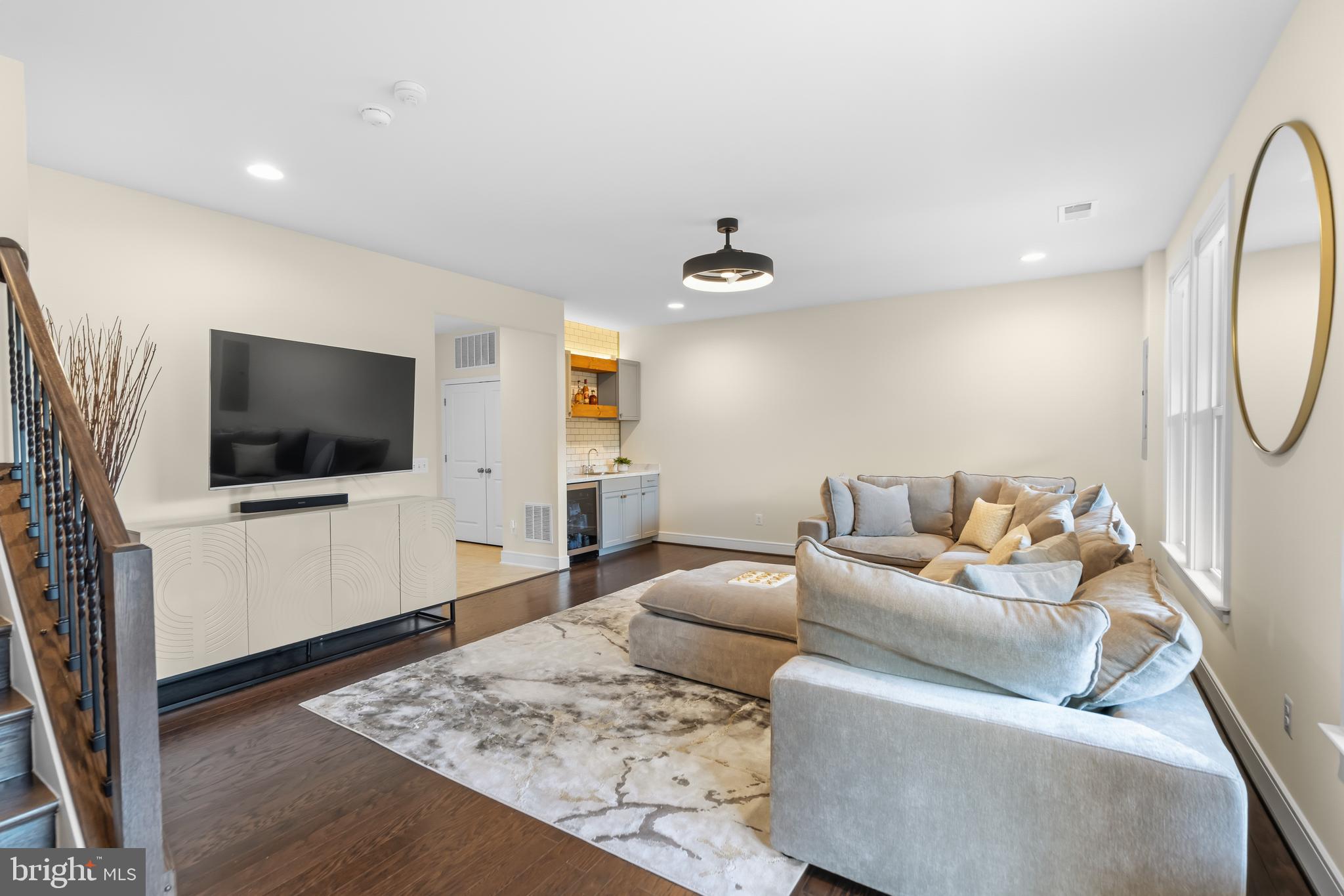 BRAMBLETON TOWN CENTER - Residential