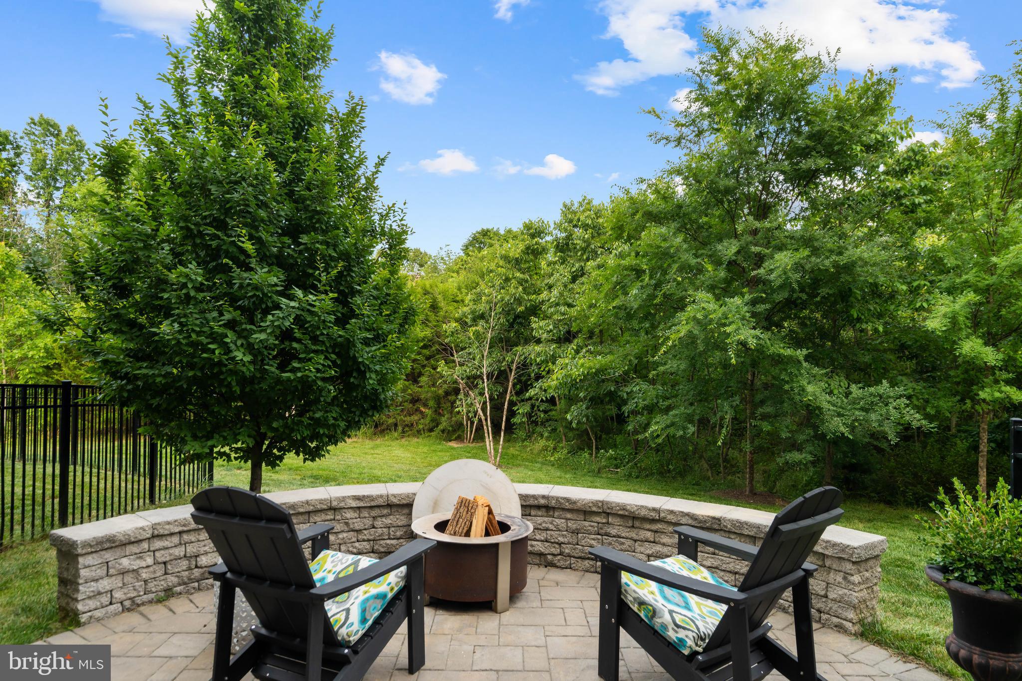 BRAMBLETON TOWN CENTER - Residential