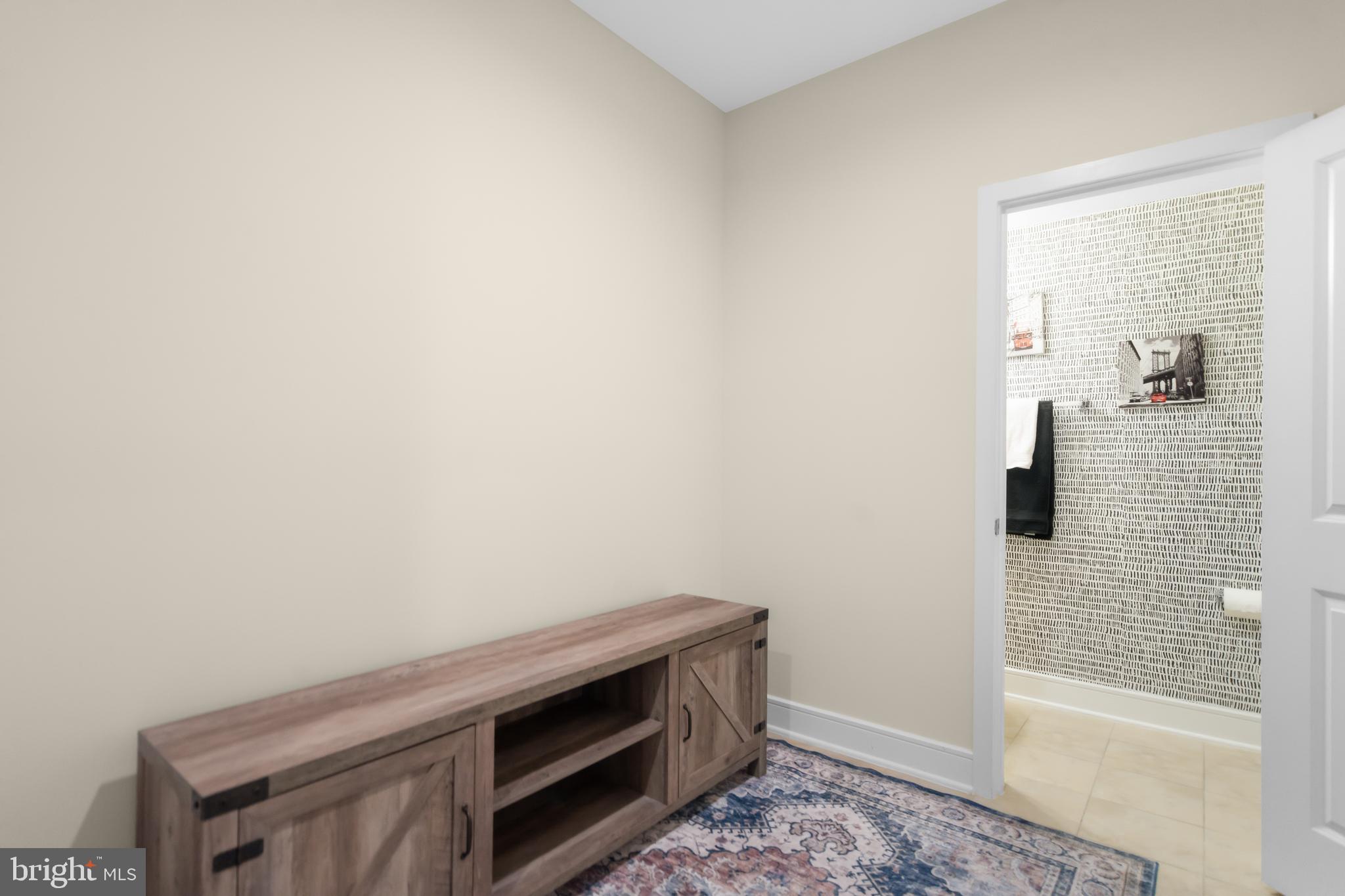 BRAMBLETON TOWN CENTER - Residential