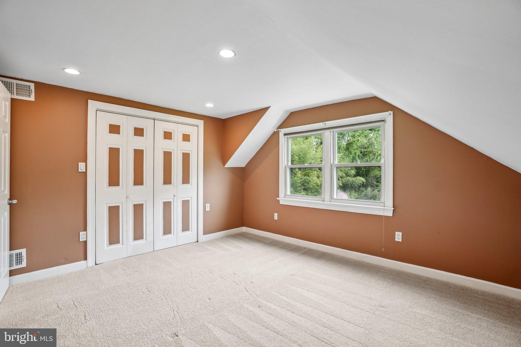 DALE CITY - Residential Lease